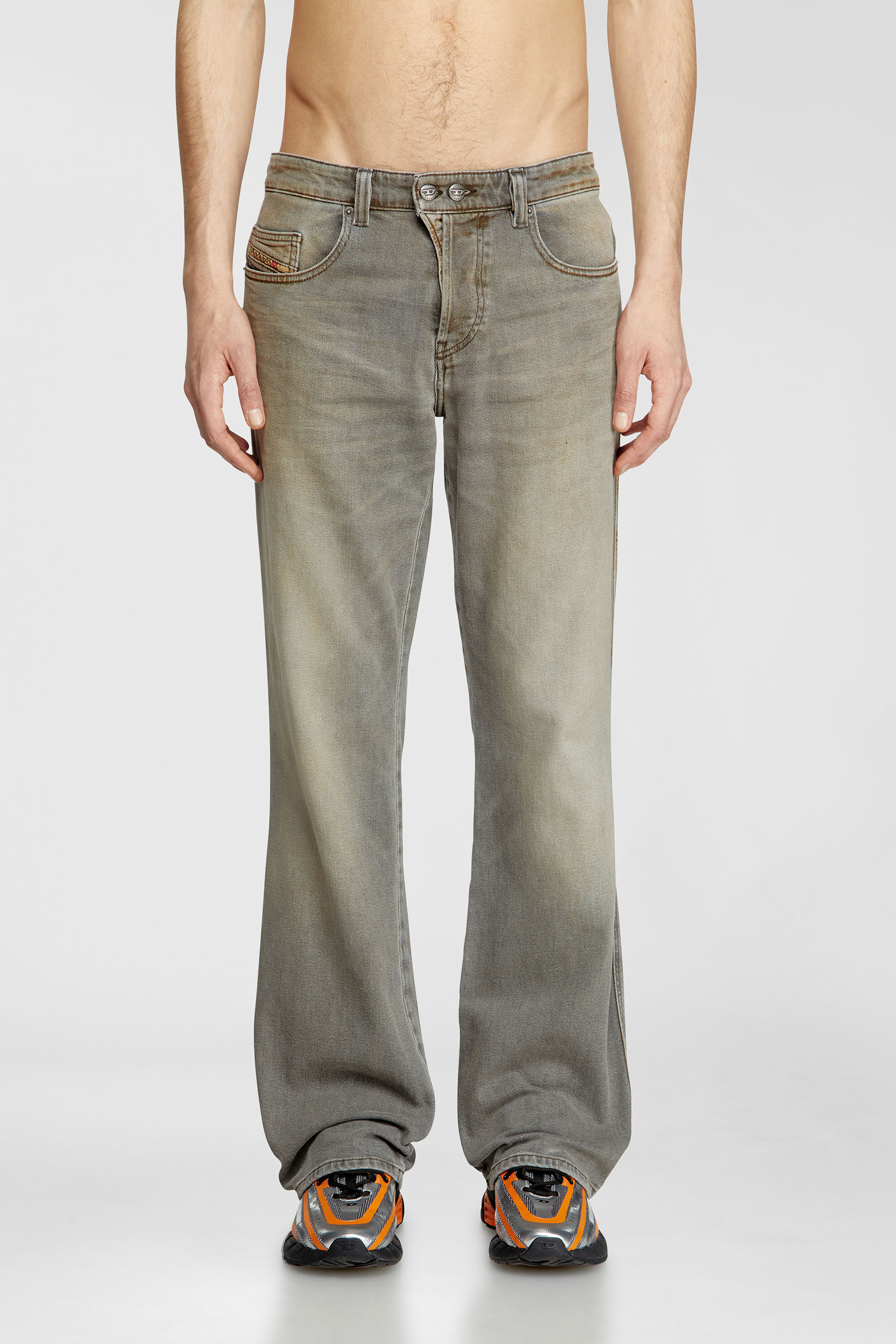 Diesel - Bootcut Jeans 1998 D-Buck 09L37 Homme, Gris Clair - Image 2