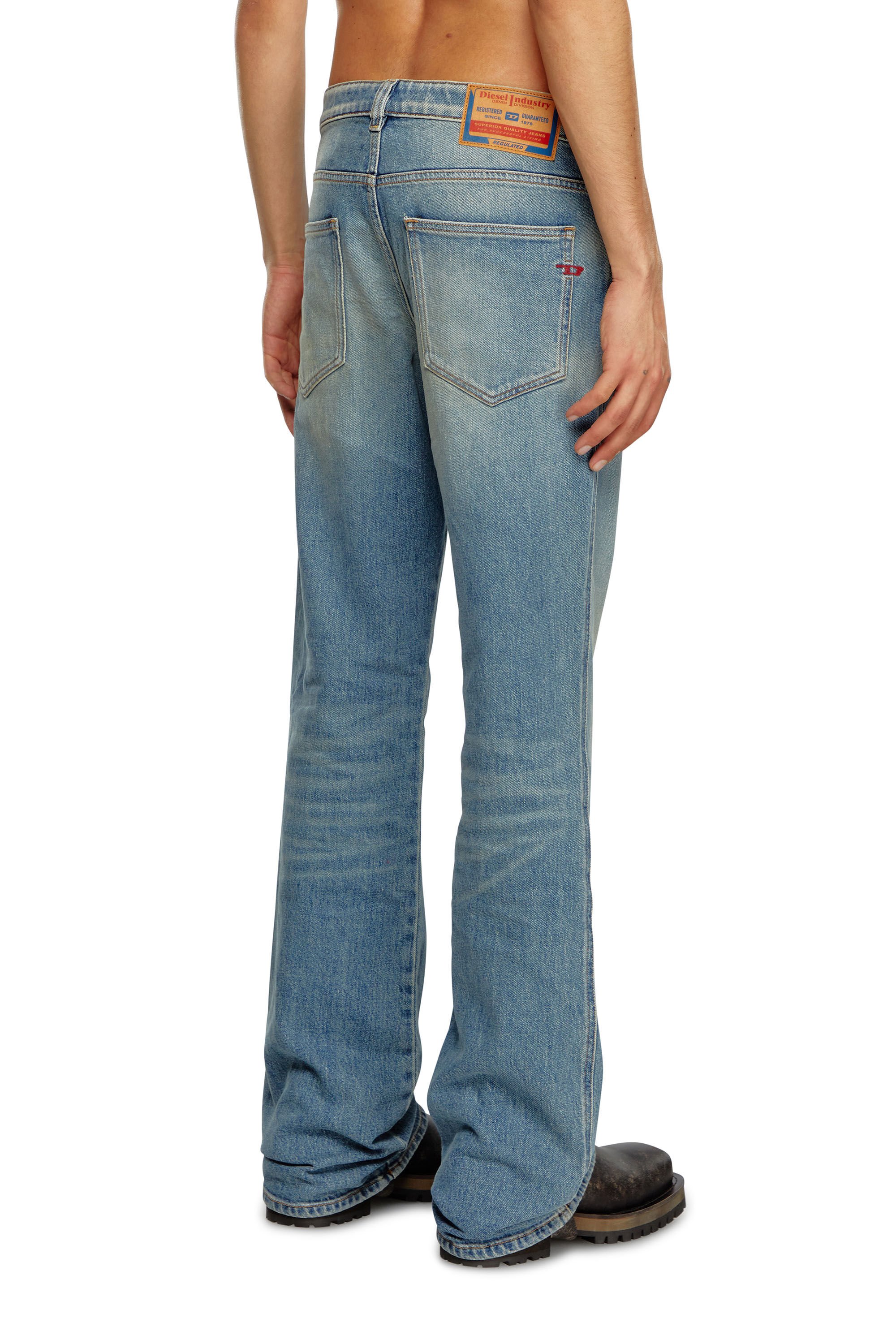 Diesel - Bootcut Jeans 1998 D-Buck 09J55, Bleu Clair - Image 4