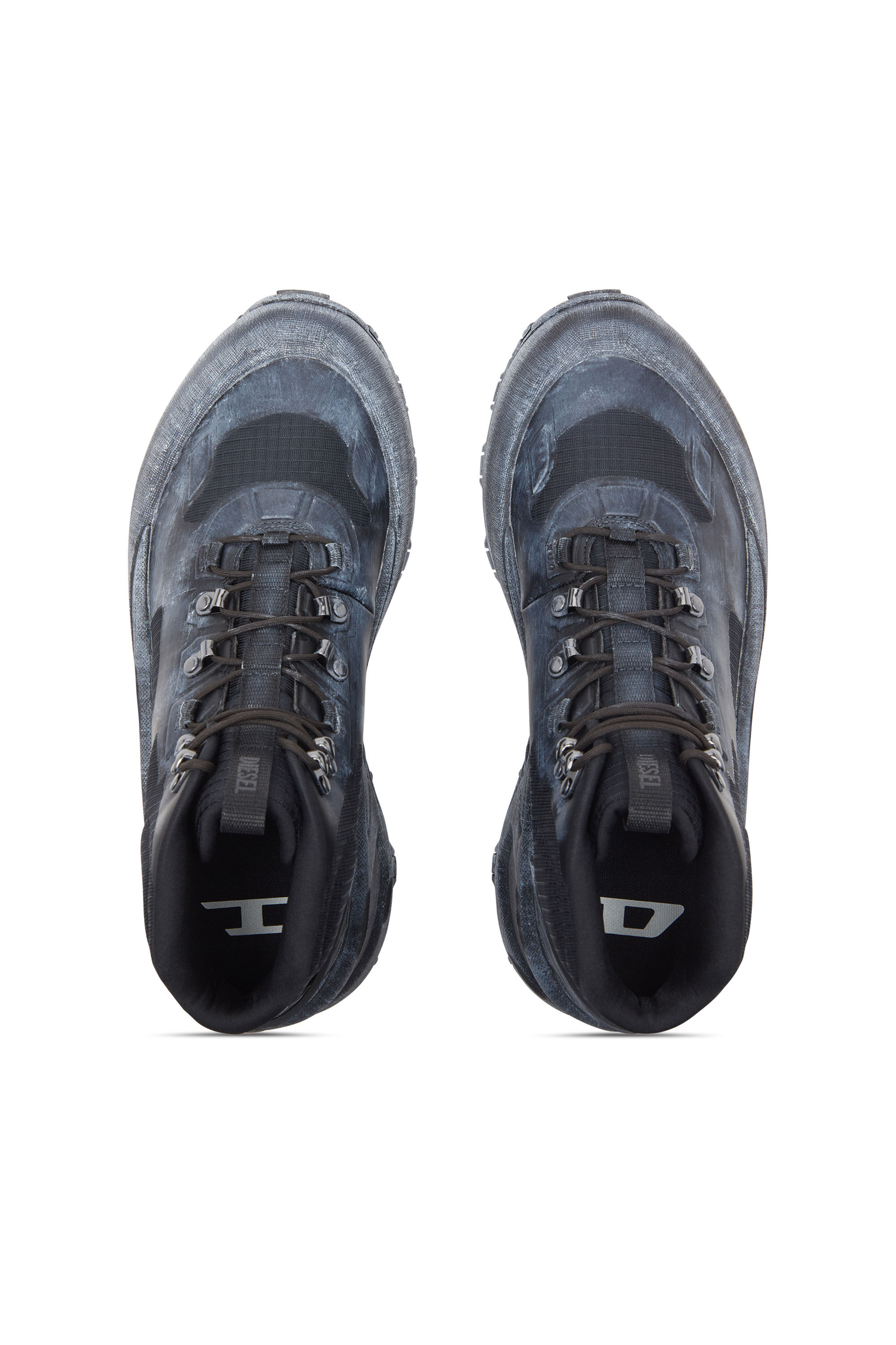D-CAGE HIKING, Noir