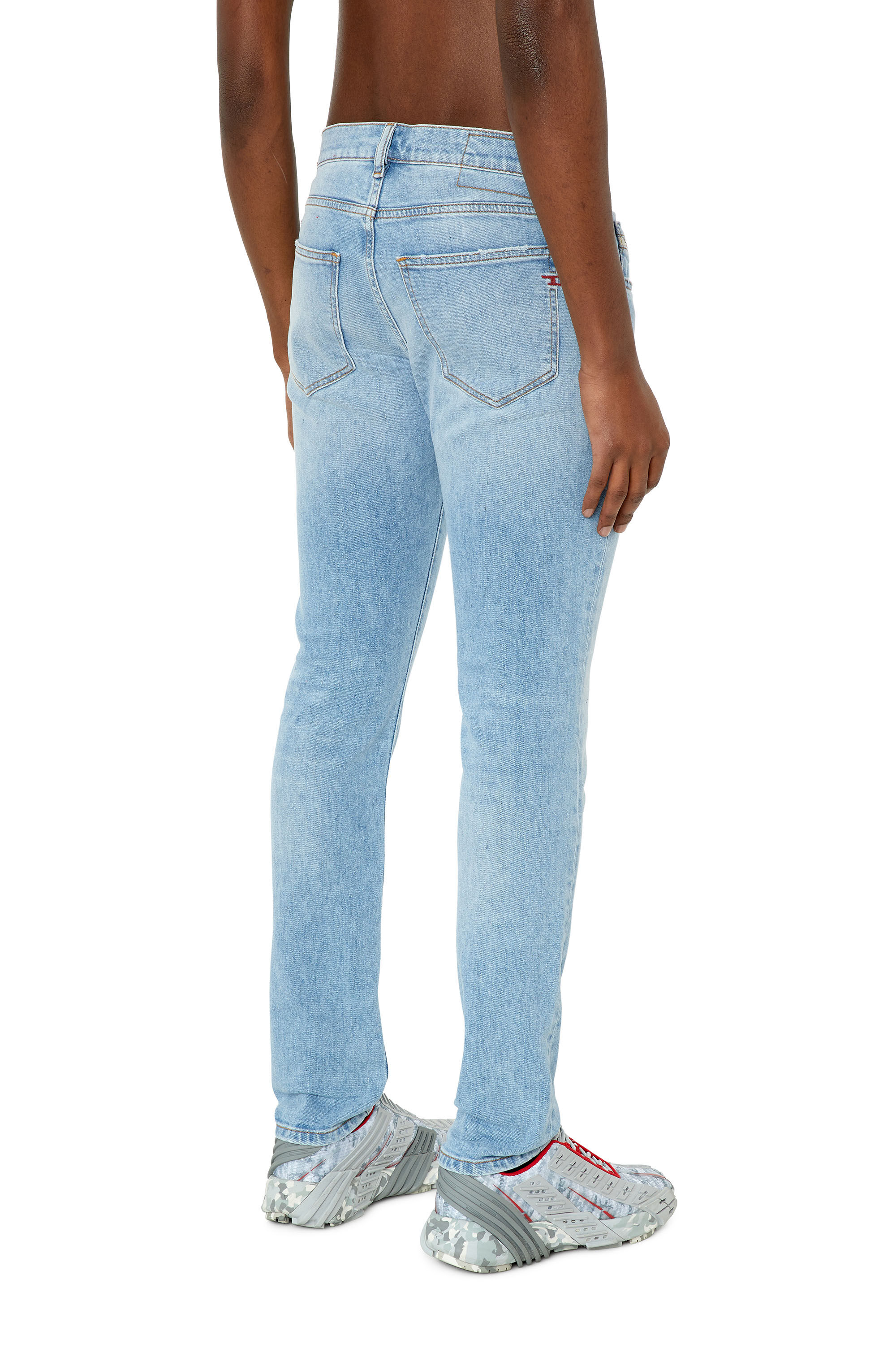 Diesel - 2019 D-Strukt 09F41 Slim Jeans, Bleu Clair - Image 4