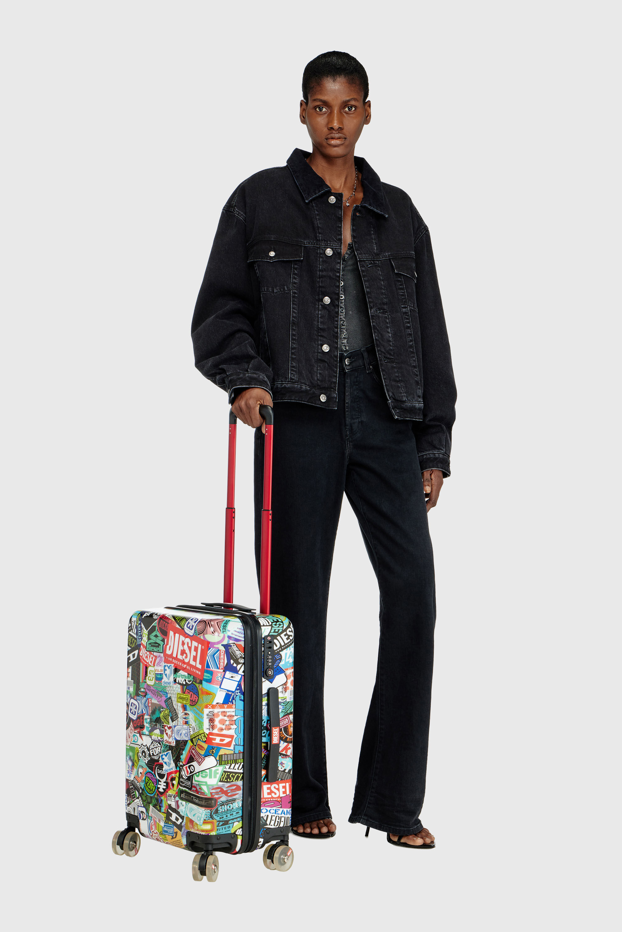 Diesel - DIESEL PC PRINTED TROLLEY-STICKERS- DSL0, Valise taille S style autocollants Mixte in Polychrome - 1