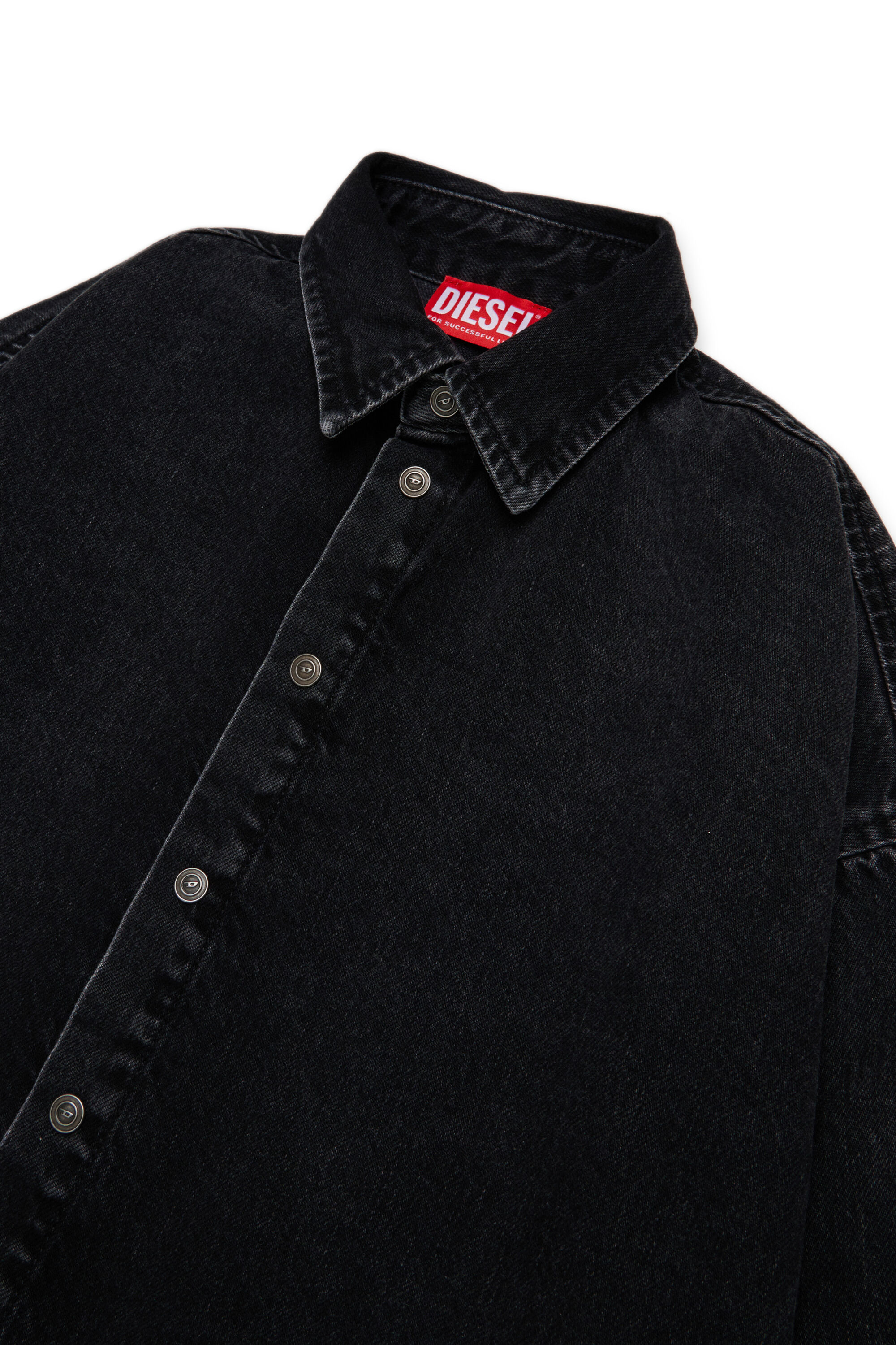CKAMA, Noir/Gris foncé