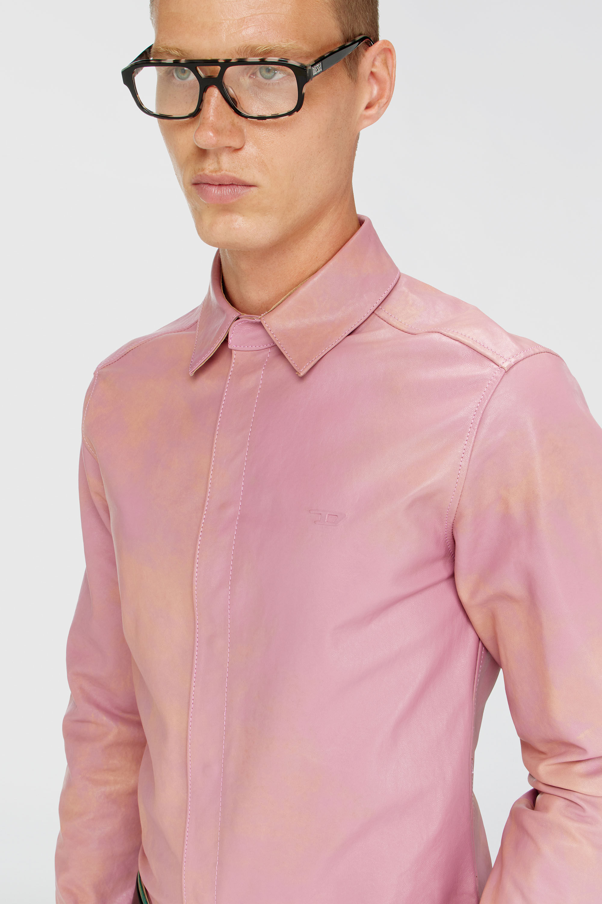 Diesel - S-CIRT, Chemise en cuir trait&eacute; Homme in Rose - 5