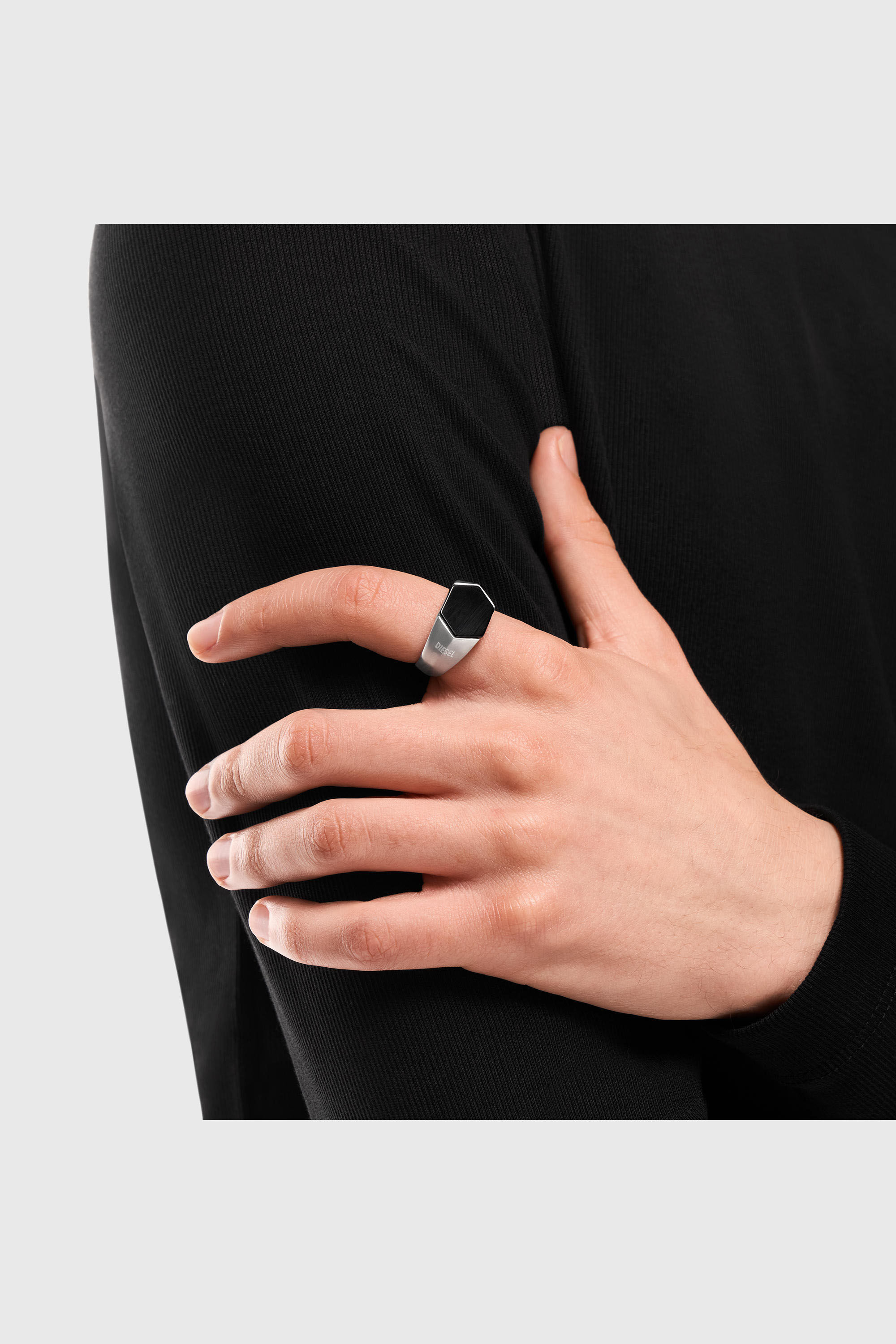 Diesel - DX1711040, Bague chevali&egrave;re en agate noire Mixte in Gris argent&eacute; - 5