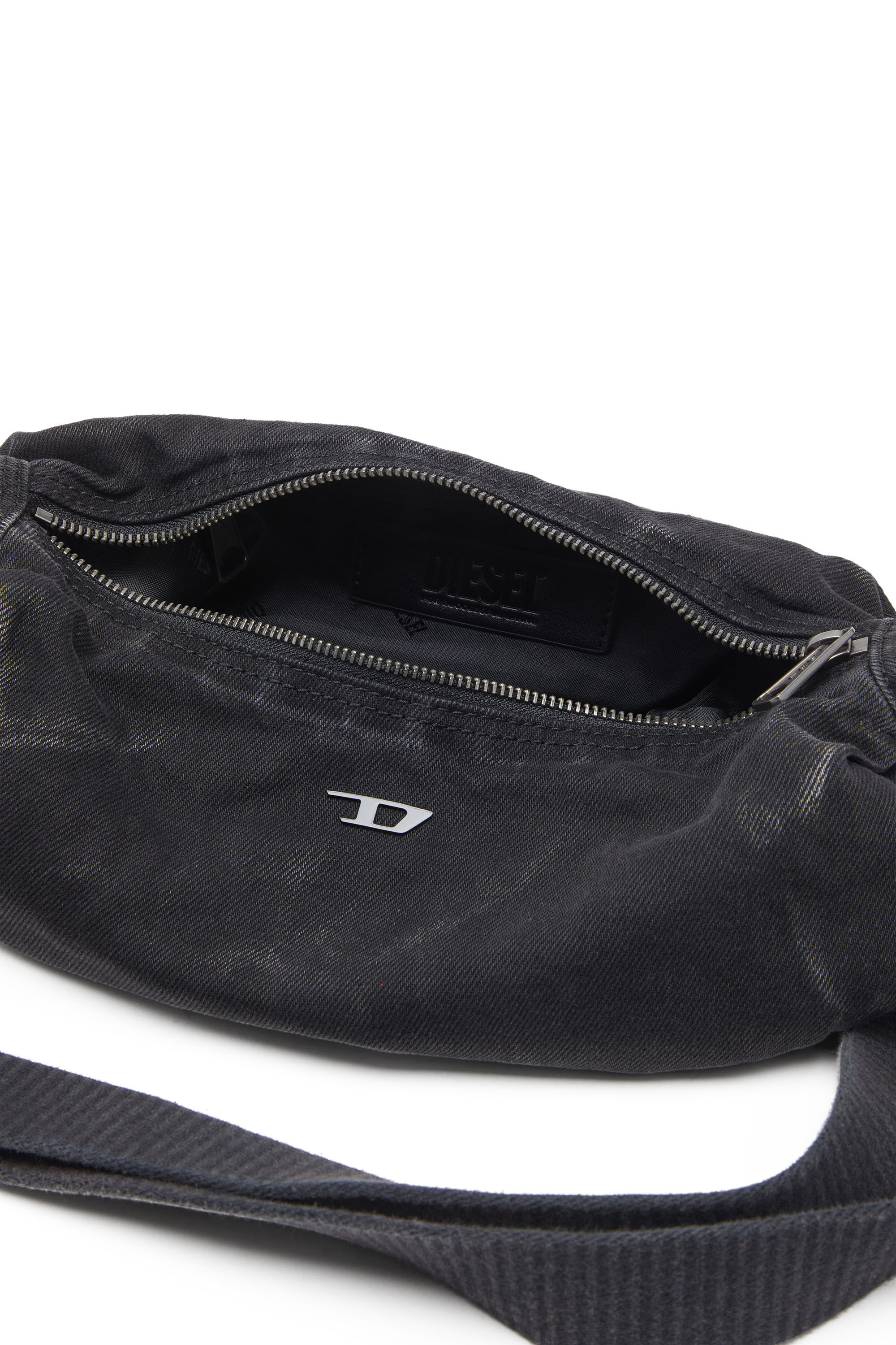Diesel - RAVE CROSSBODY X, Rave-Petit sac à bandoulière en denim délavé Homme in Noir - 2