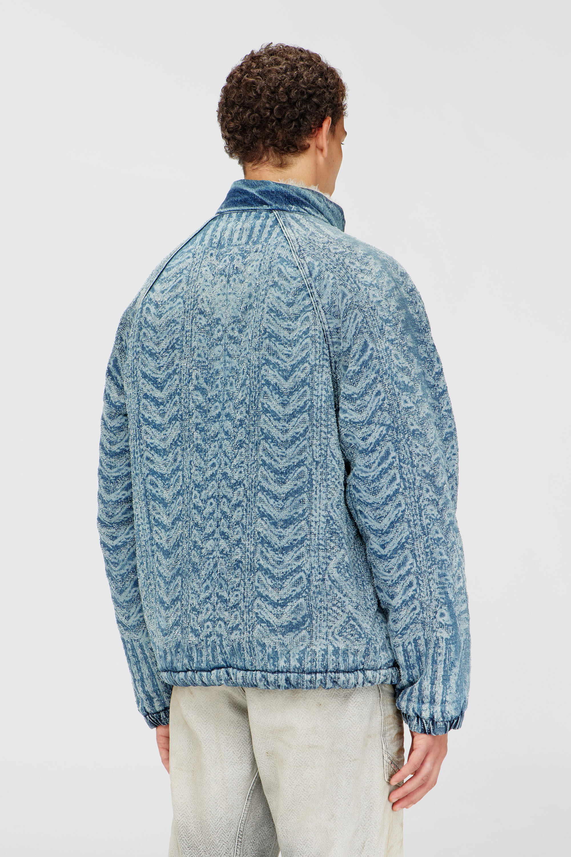 Diesel - D-KRAPS-S, Veste en denim effet maille torsad&eacute;e Homme in Bleu - 4