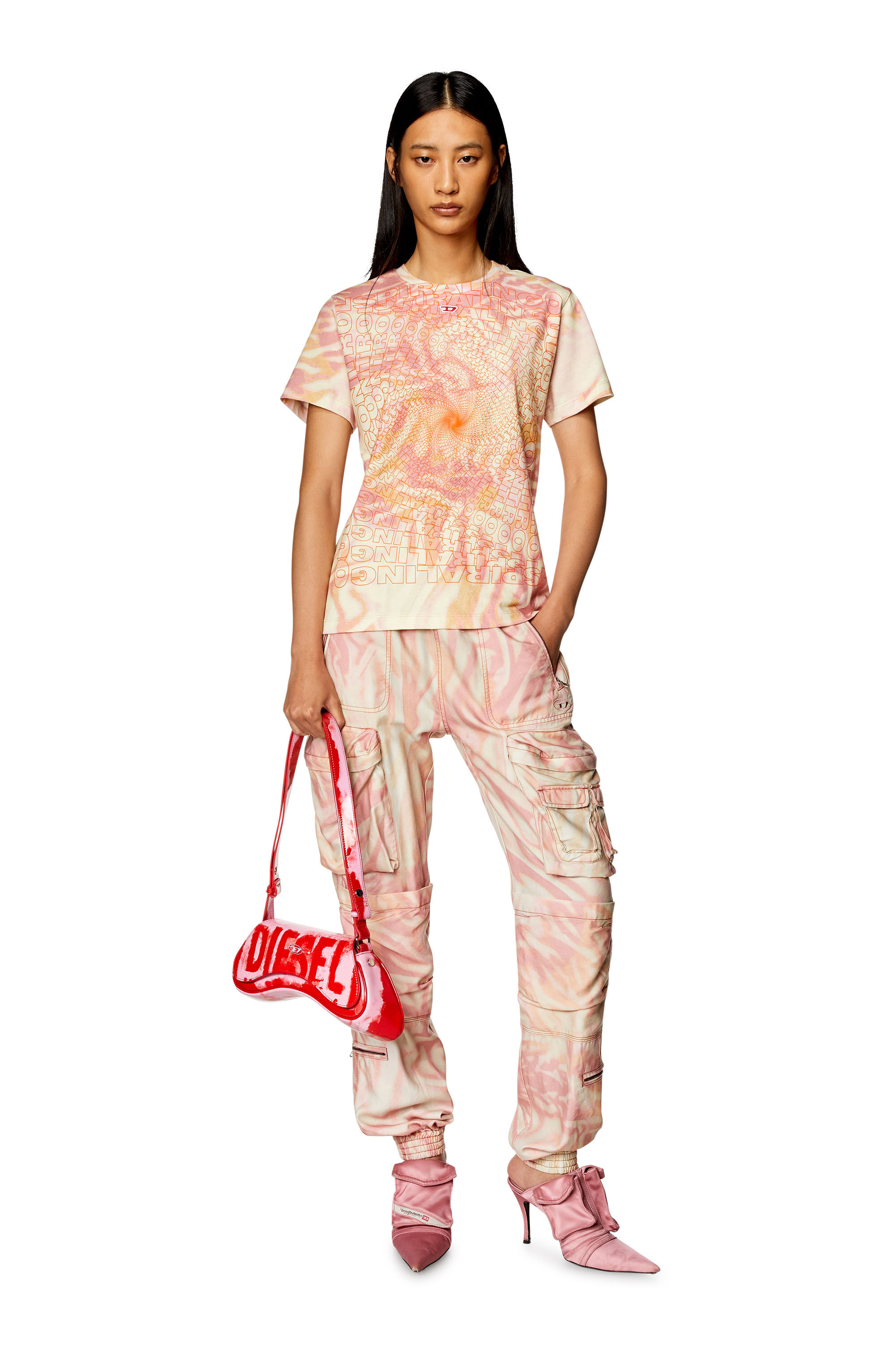 Diesel - T-REGS-N6, T-shirt avec imprimé camouflage zébré Femme in Rose - 1