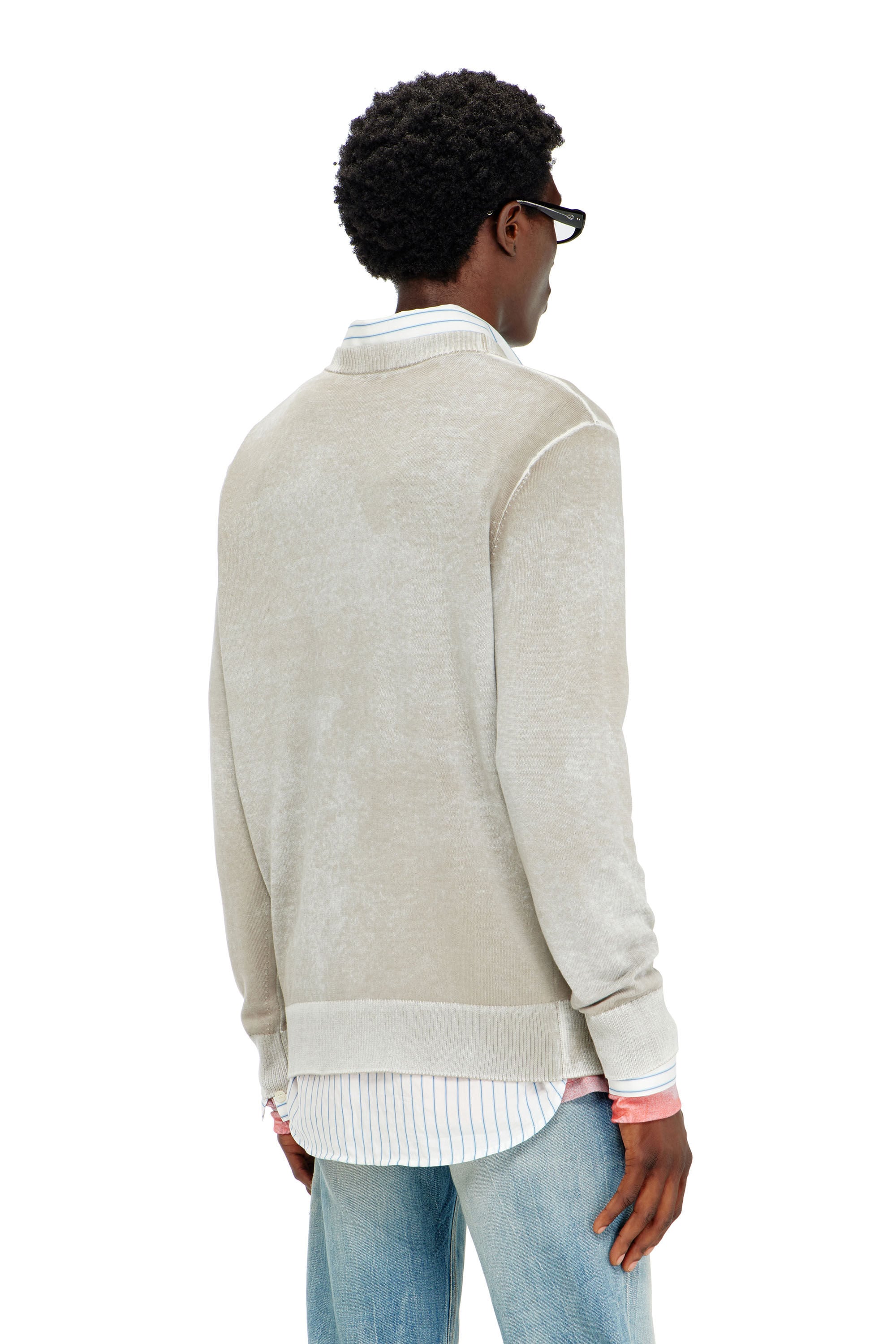 Diesel - K-LAURENT, Pull avec impression invers&eacute;e d&eacute;color&eacute;e Homme in Gris - 4