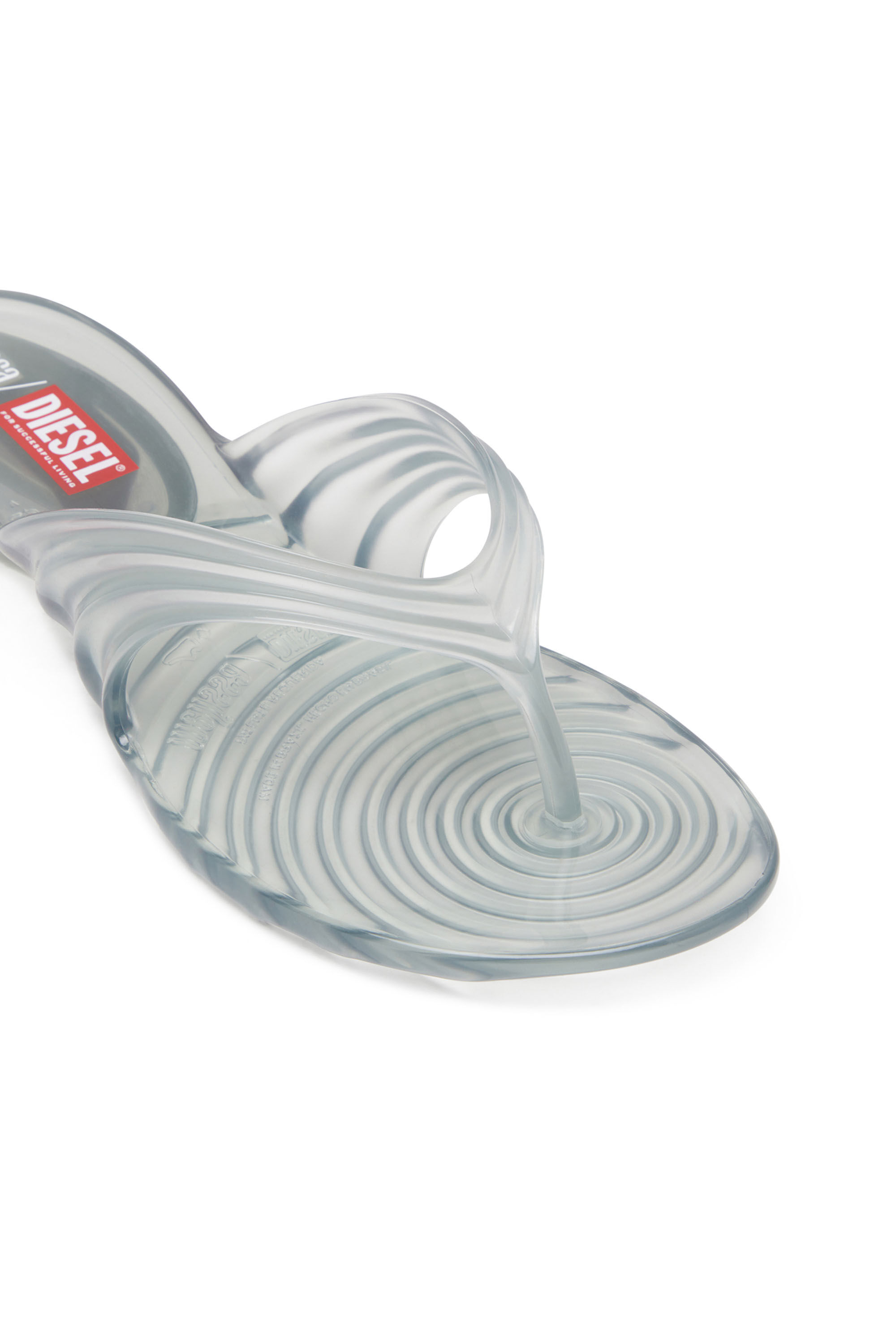 Diesel - MELISSA QUANTUM THONG, Tong sculpturale en Melflex® Femme in Gris - 6