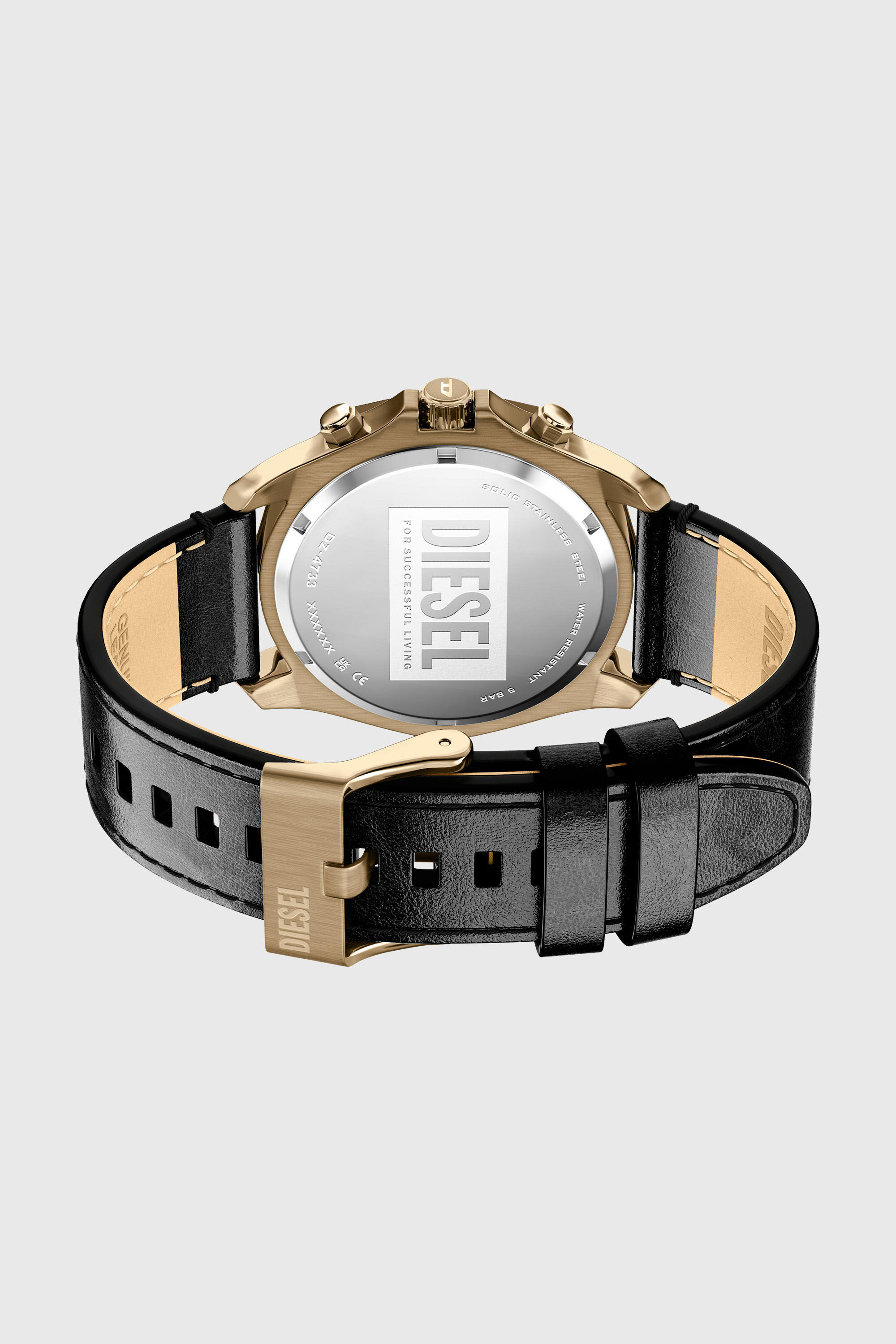 Diesel - DZ4733 WATCH, Montre Stinger avec bracelet en cuir finition or vieilli Homme in Noir - 5