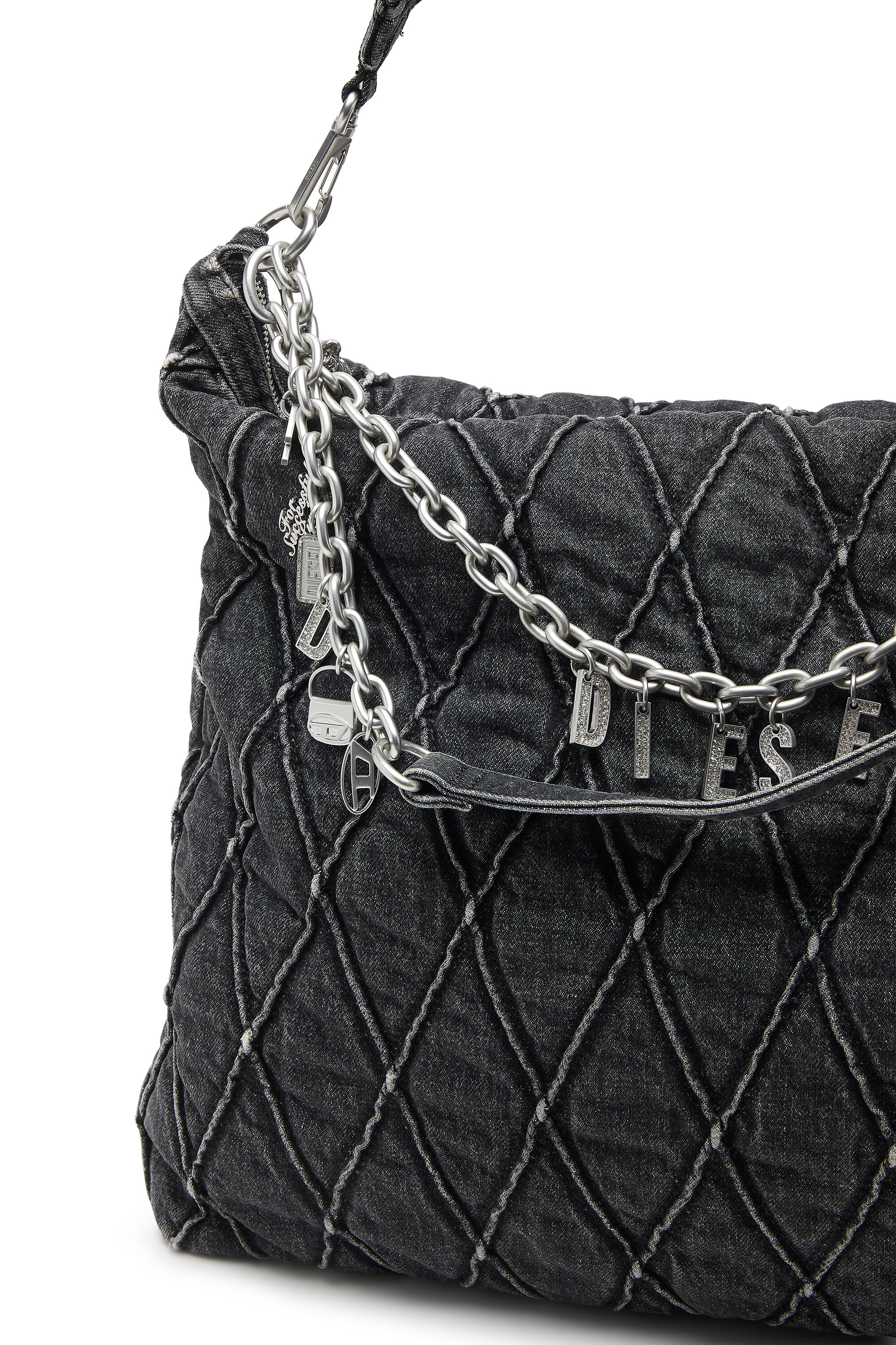 Diesel - HOSHI CHARM-D HOBO, Sac hobo en denim matelassé avec breloques sur chaîne Femme in Noir - 2