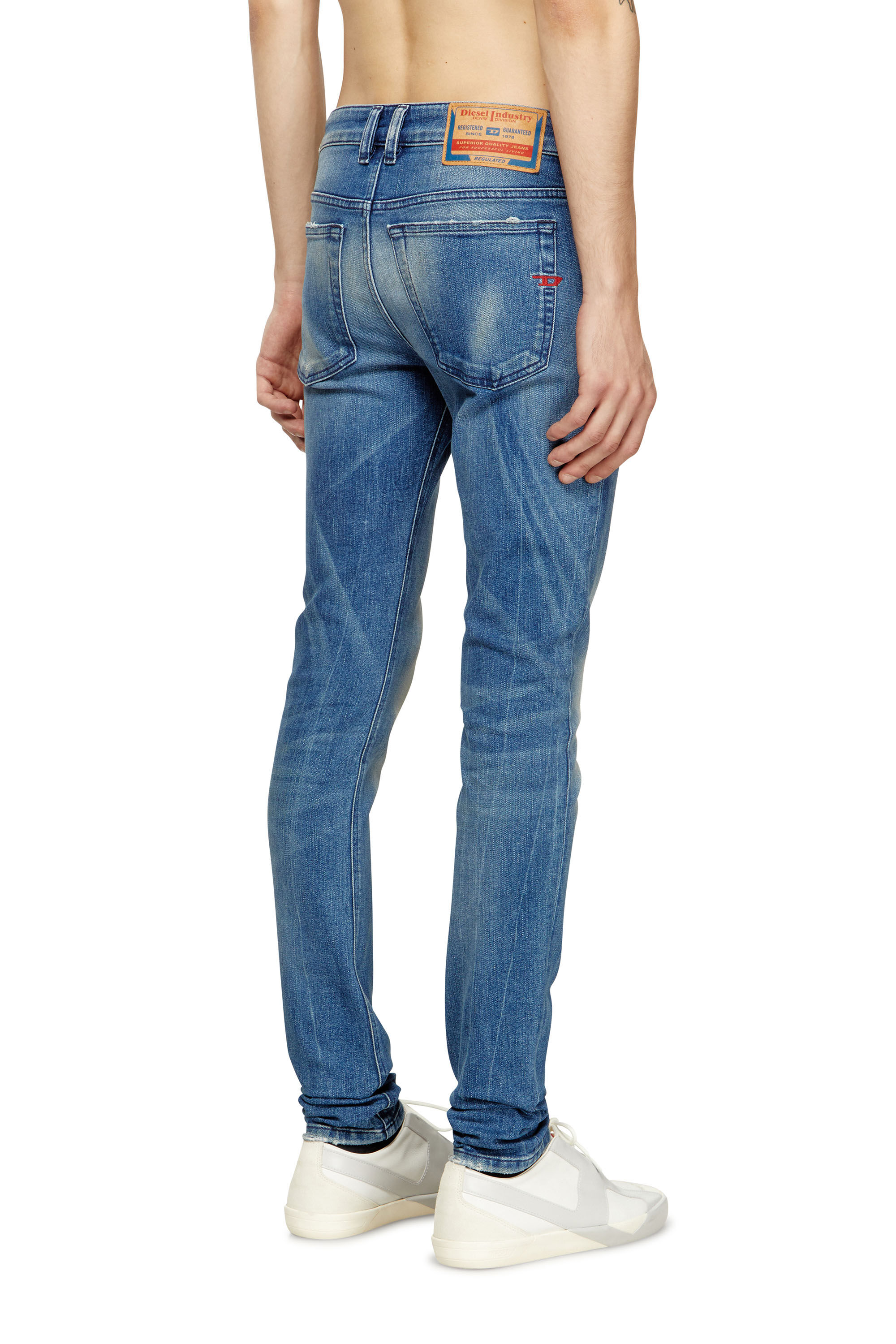 Diesel - Skinny Jeans 1979 Sleenker 0DBDR Homme, Bleu moyen - Image 4