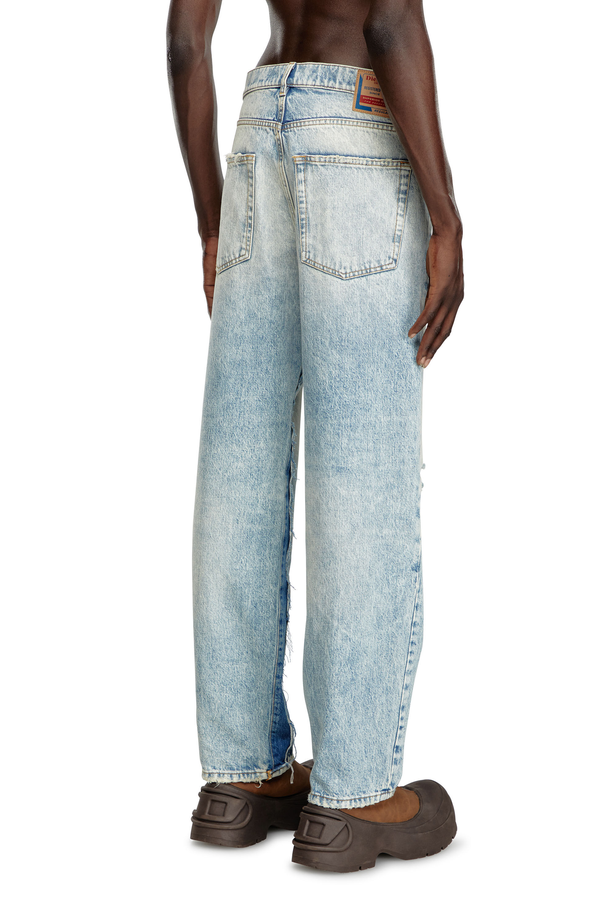 Diesel - Relaxed Jeans D-Fire 0AJEN Homme, Bleu Clair - Image 4