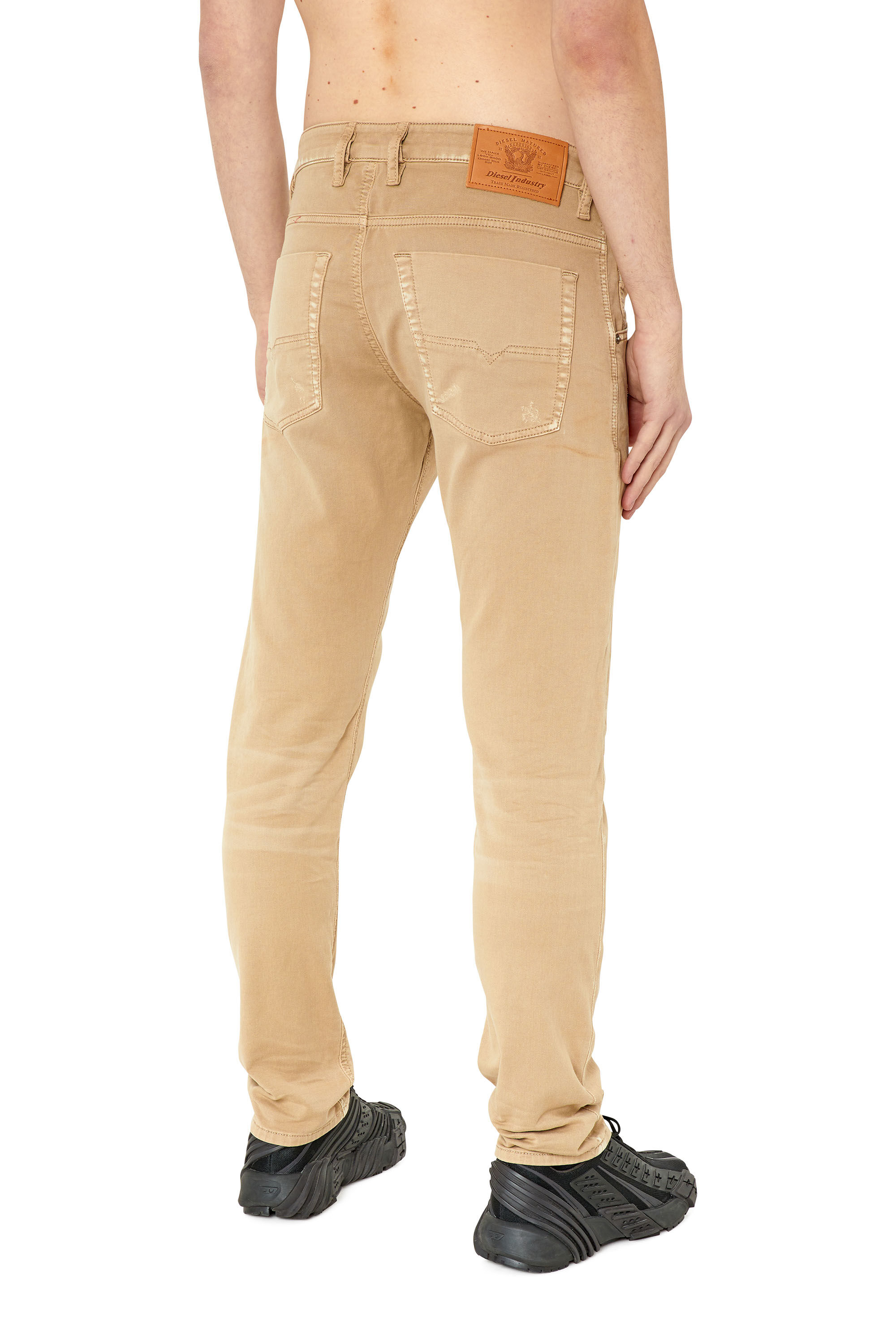 Diesel - Krooley JoggJeans® 09E98 Tapered, Marron - Image 4