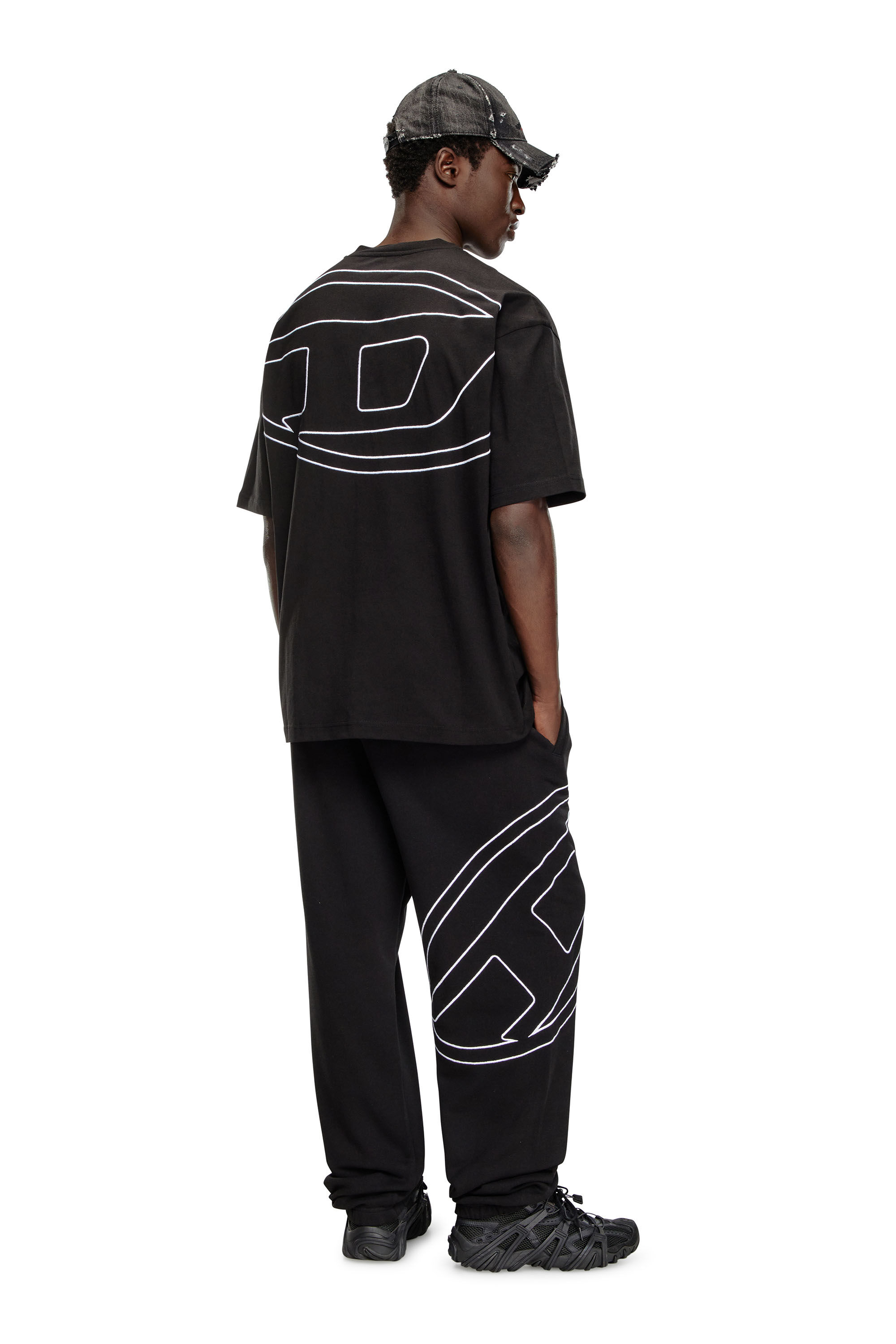 Diesel - T-BOGGY-MEGOVAL-D, T-shirt avec maxi oval D brodé Homme in Noir - 1