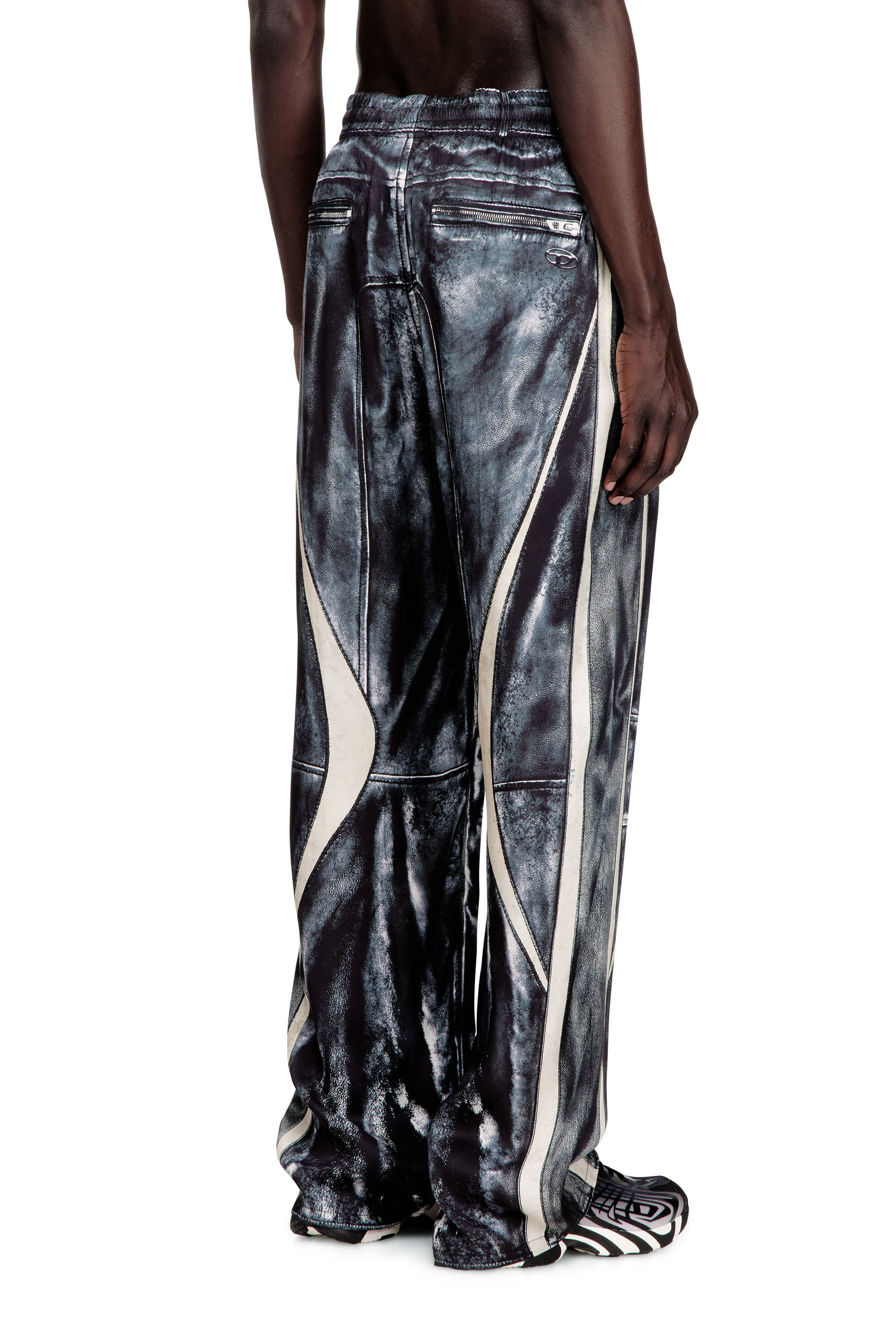 Diesel - P-THECK-BMCZ, Pantalon de jogging en satin trompe-l'&oelig;il motard Homme in ToBeDefined - 3