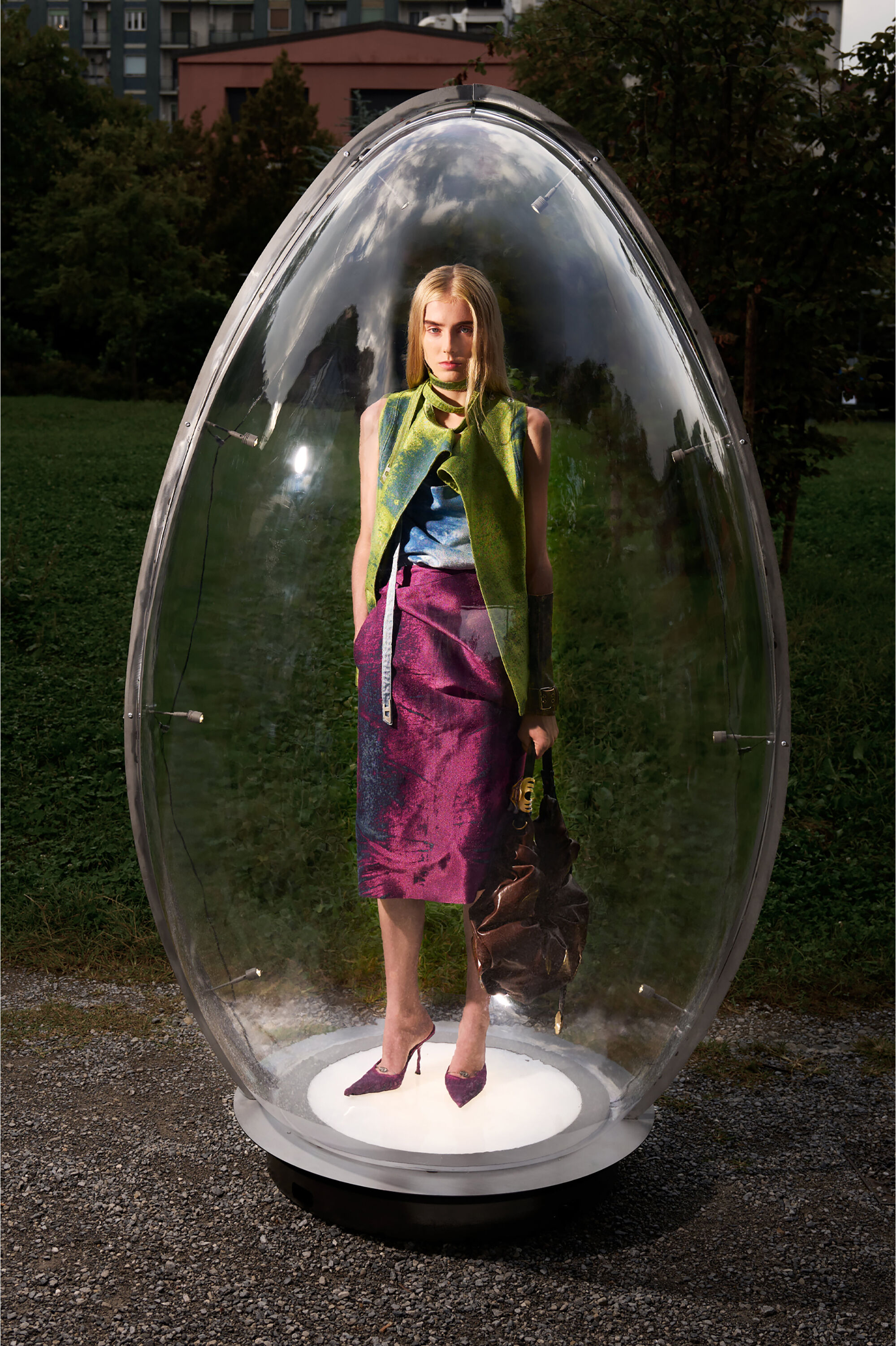 Diesel - DE-VANTOS-FSI, Gilet ceintur&eacute; en denim satin color&eacute; Femme in Vert - 6