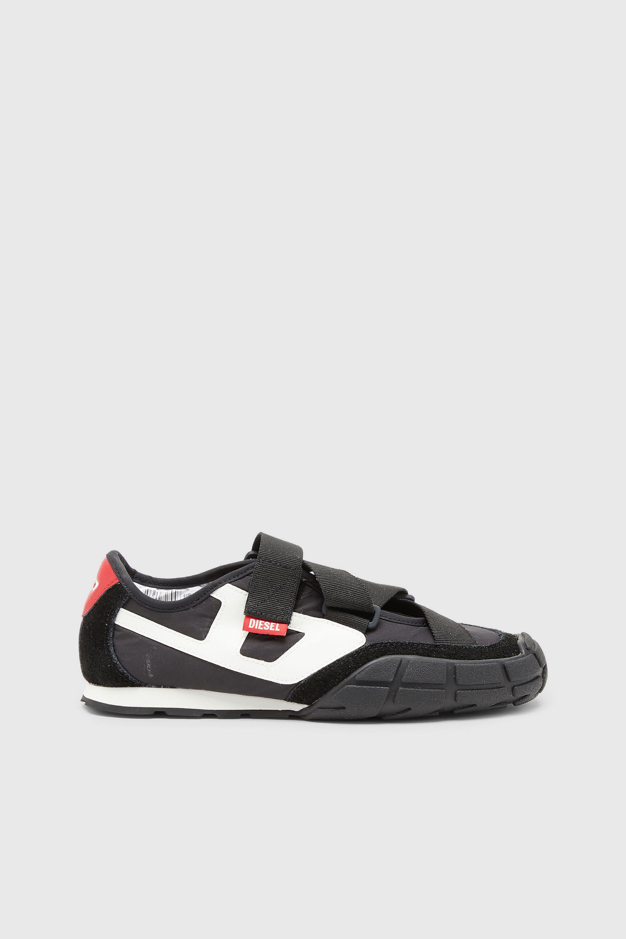 Diesel - S-PAGODHA SLIP-ON W, S-Pagodha-Baskets sans languette &agrave; brides libres en ripstop Femme in Noir - 1
