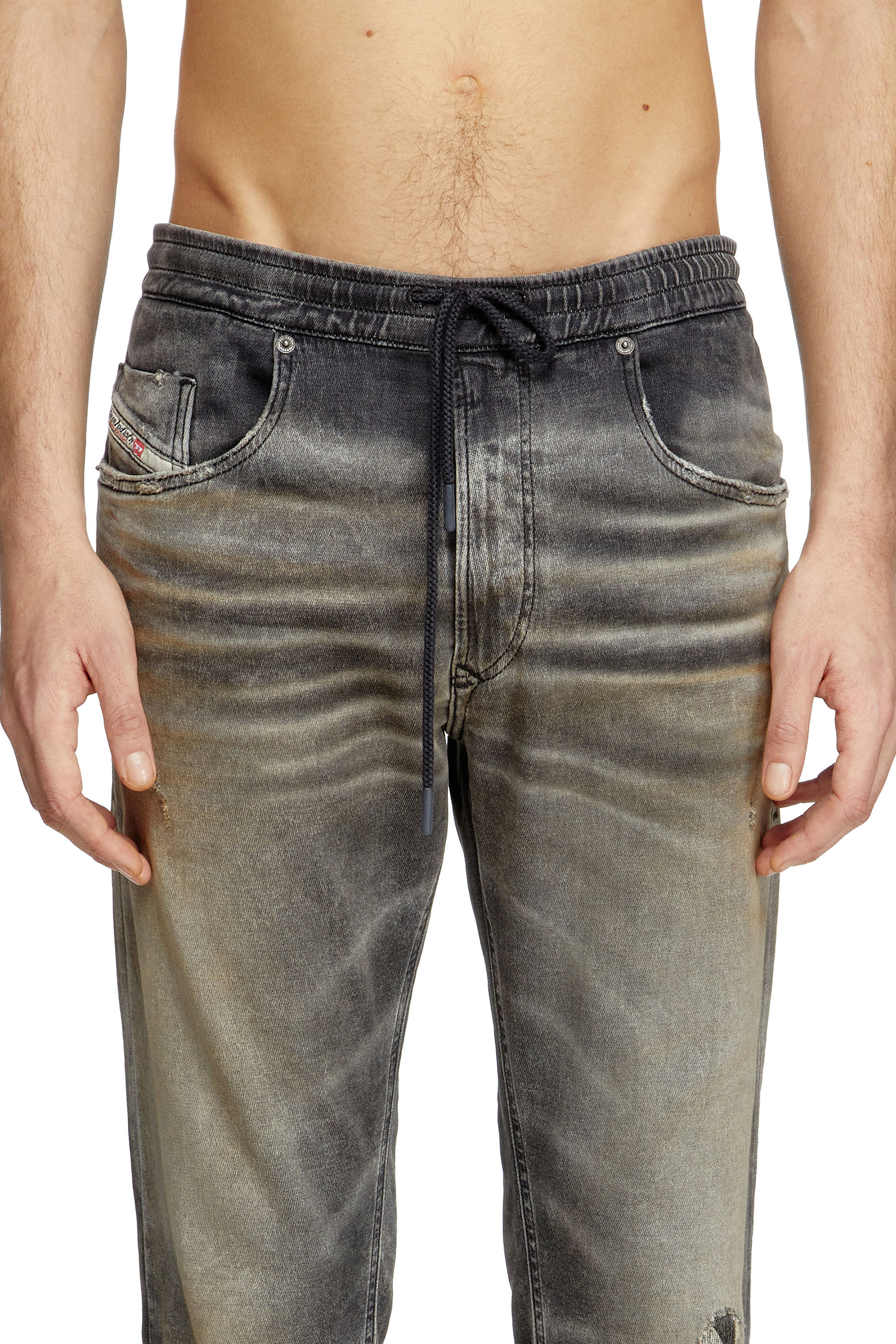 Diesel - Regular 2030 D-Krooley Joggjeans® 068PG Homme, Gris Clair - Image 5