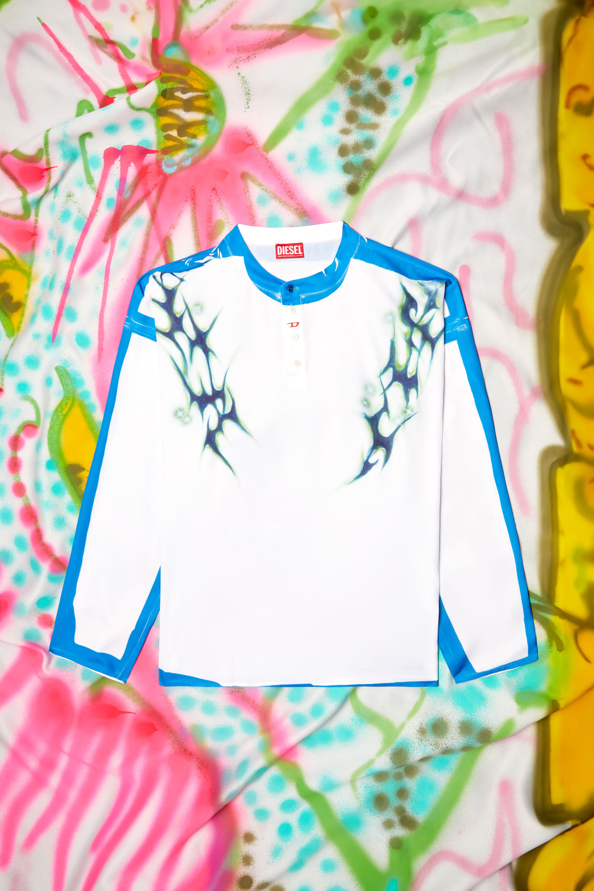 Diesel - T-OLAVI-A-SER-GRAFFITI-JAP, T-shirt à manches longues avec imprimé graffiti Mixte in Polychrome - 2