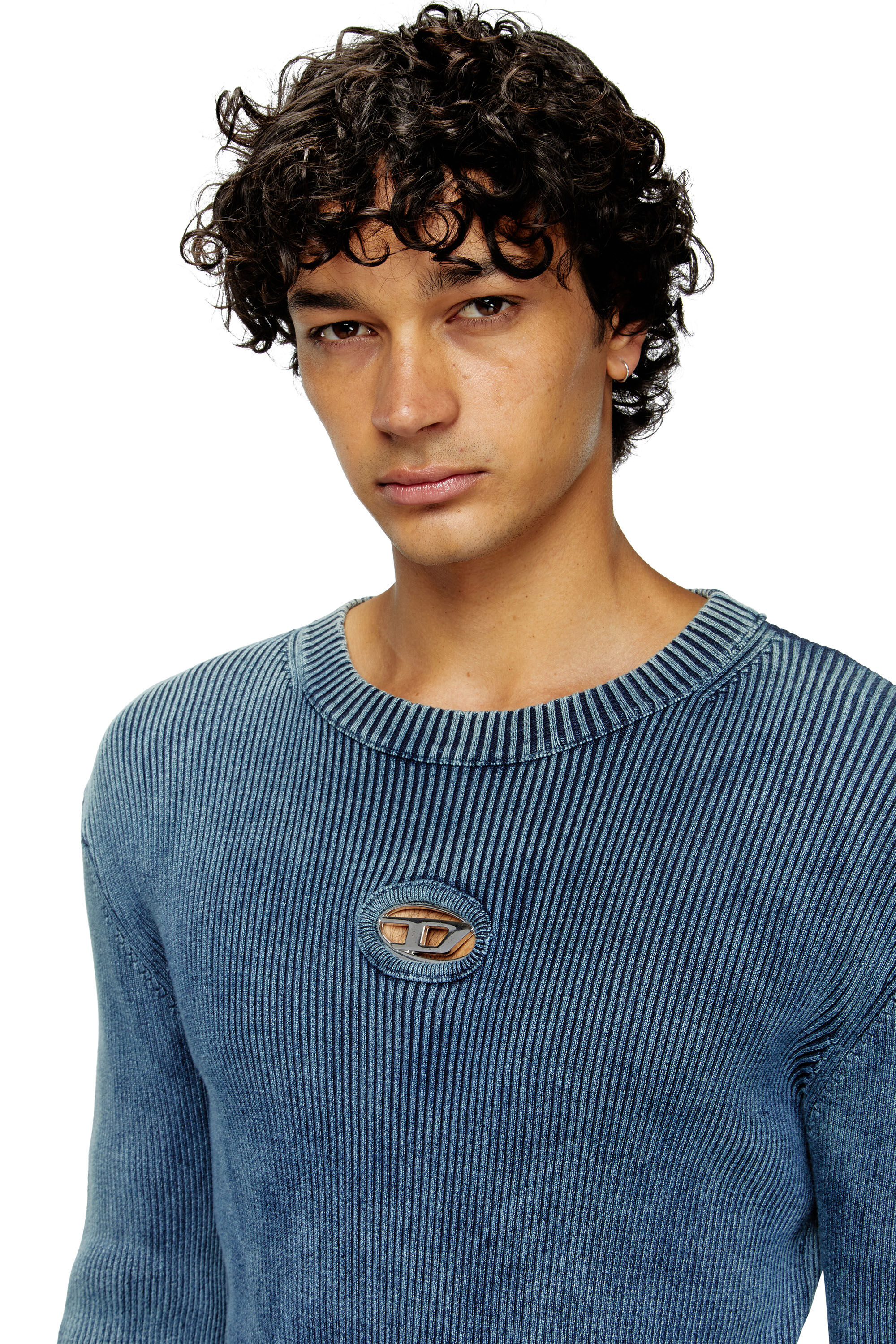 Diesel - K-DARIN-D, Pull effet vieilli avec logo cut-out Homme in Bleu - 5