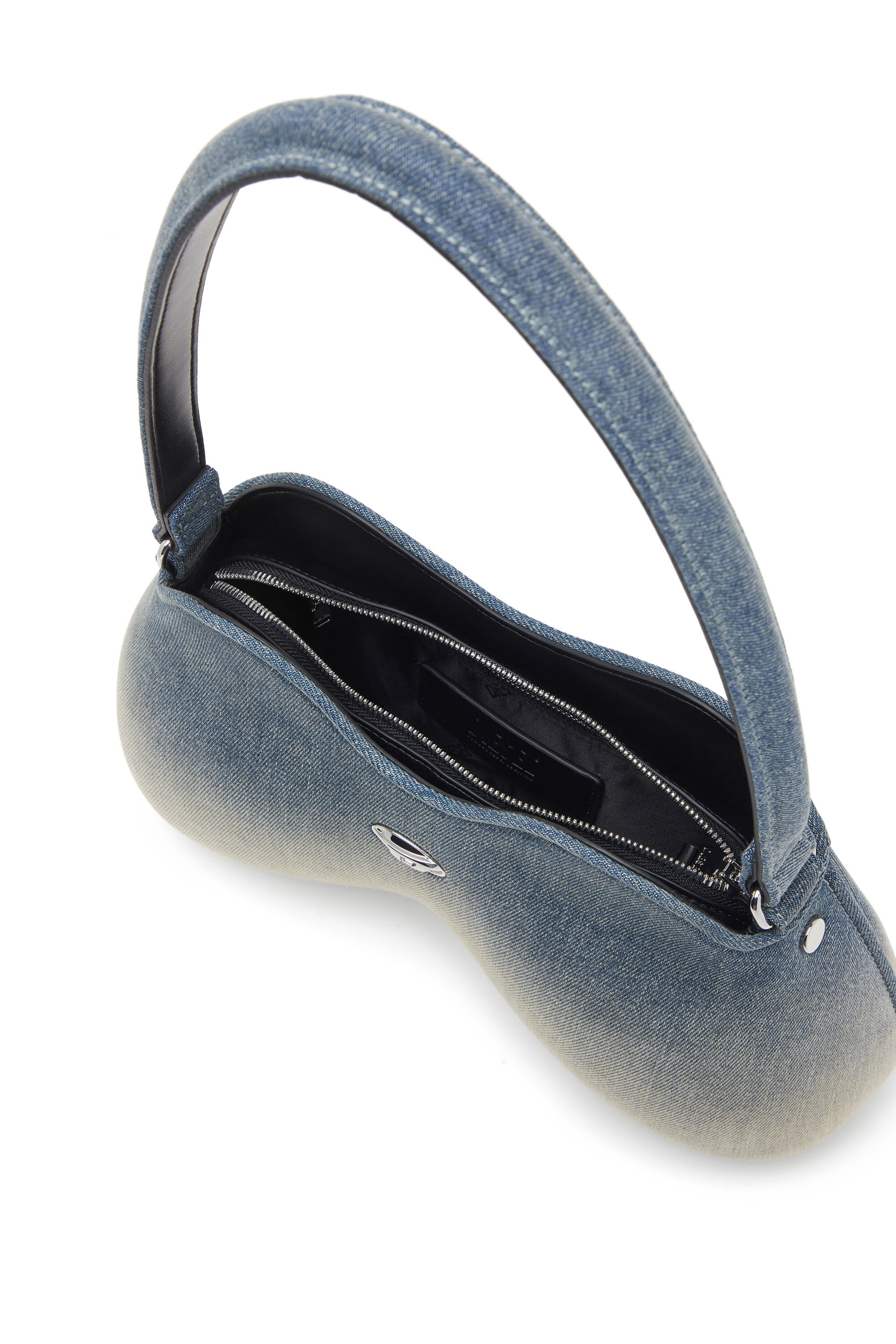 Diesel - DOUBLE-D SHOULDER, Double-D-Sac épaule en denim solarisé Femme in Bleu - 5