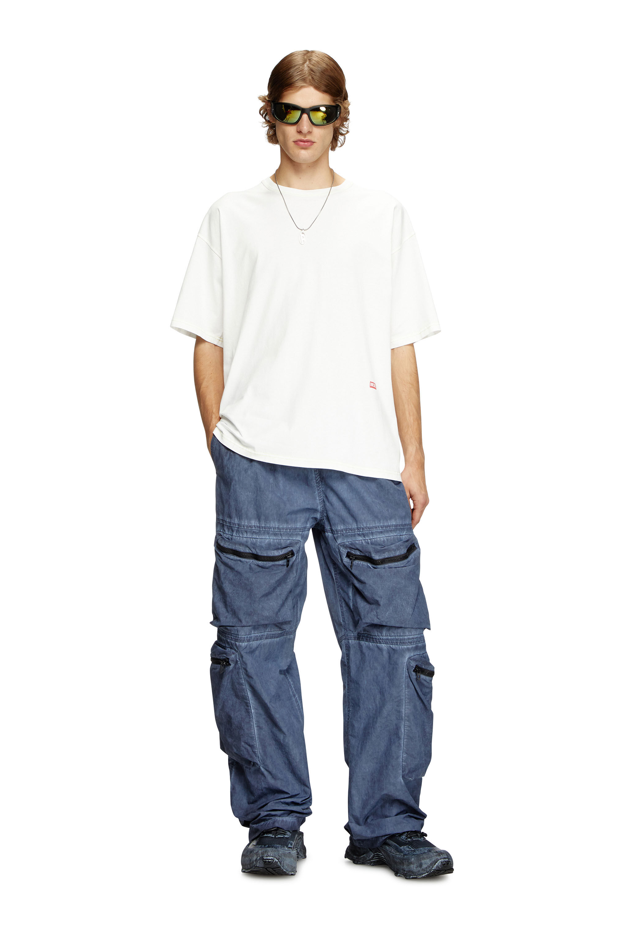 Diesel - T-BOXT-R18, T-shirt avec imprimé trognon de pomme Homme in Blanc - 1