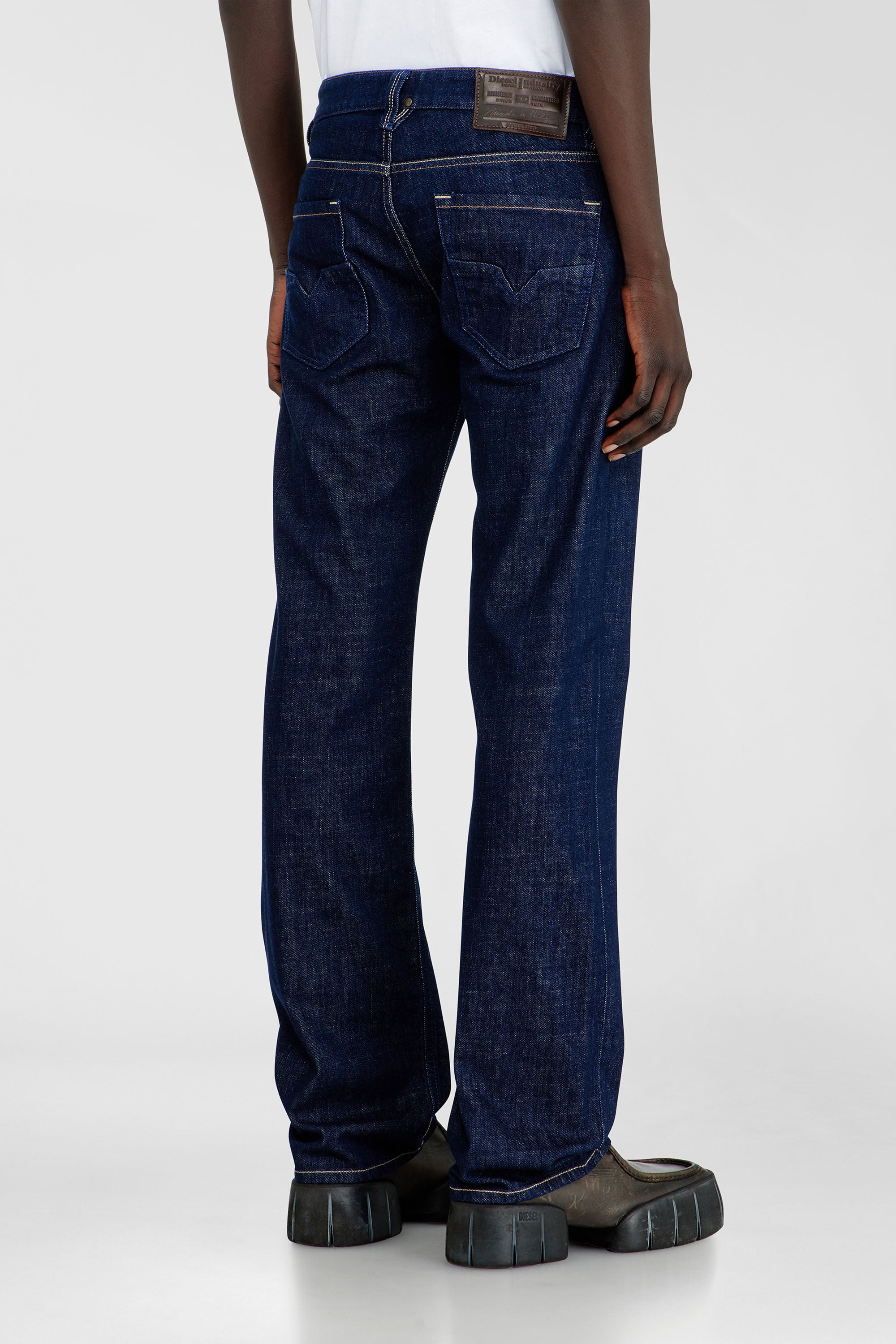 Diesel - Regular Jeans 1985 Larkee 007EQ Homme, Bleu Fonc&eacute; - Image 5