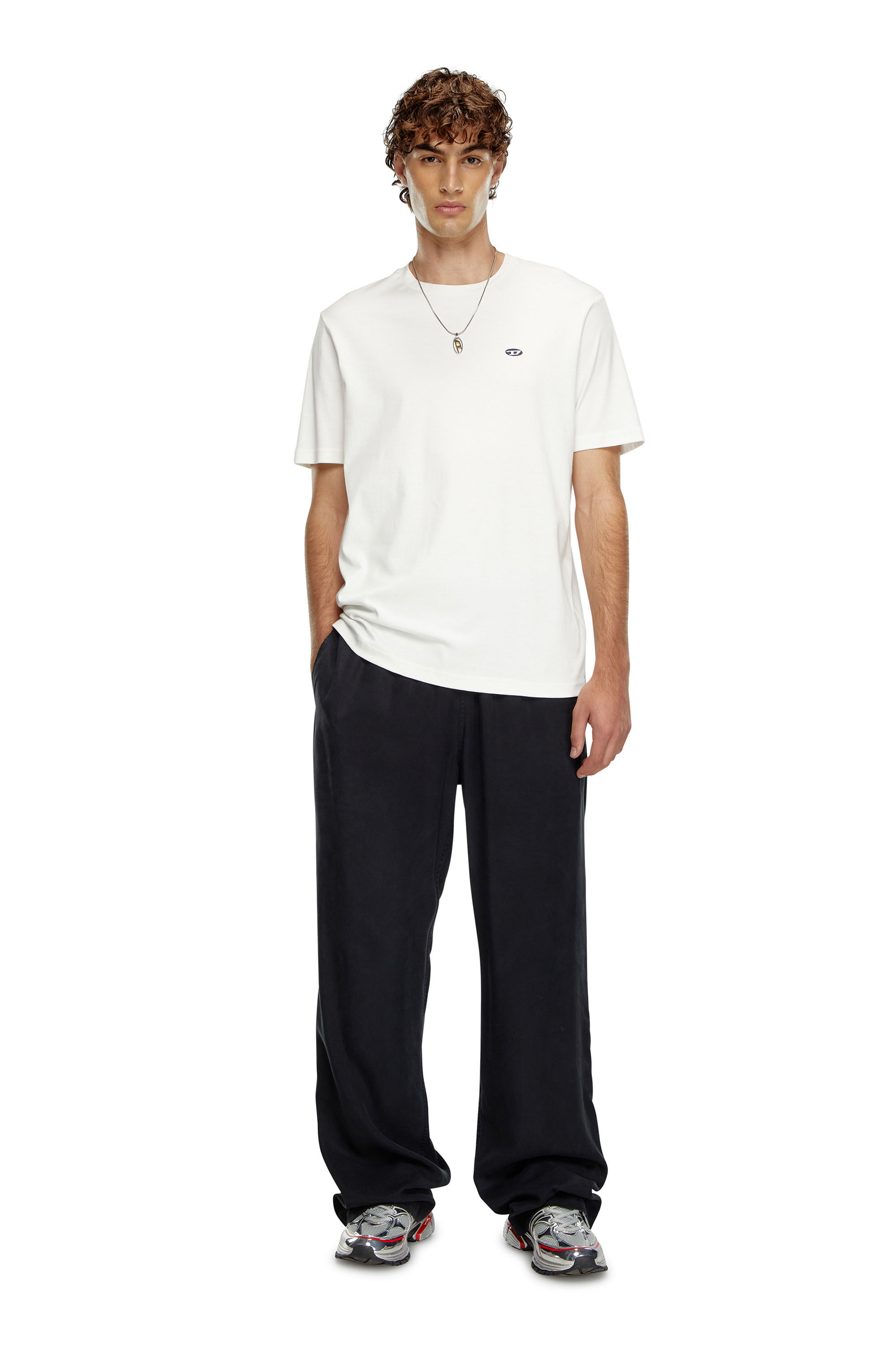 Diesel - T-JUST-DOVAL-PJ, T-shirt avec empiècement oval D Homme in Blanc - 1