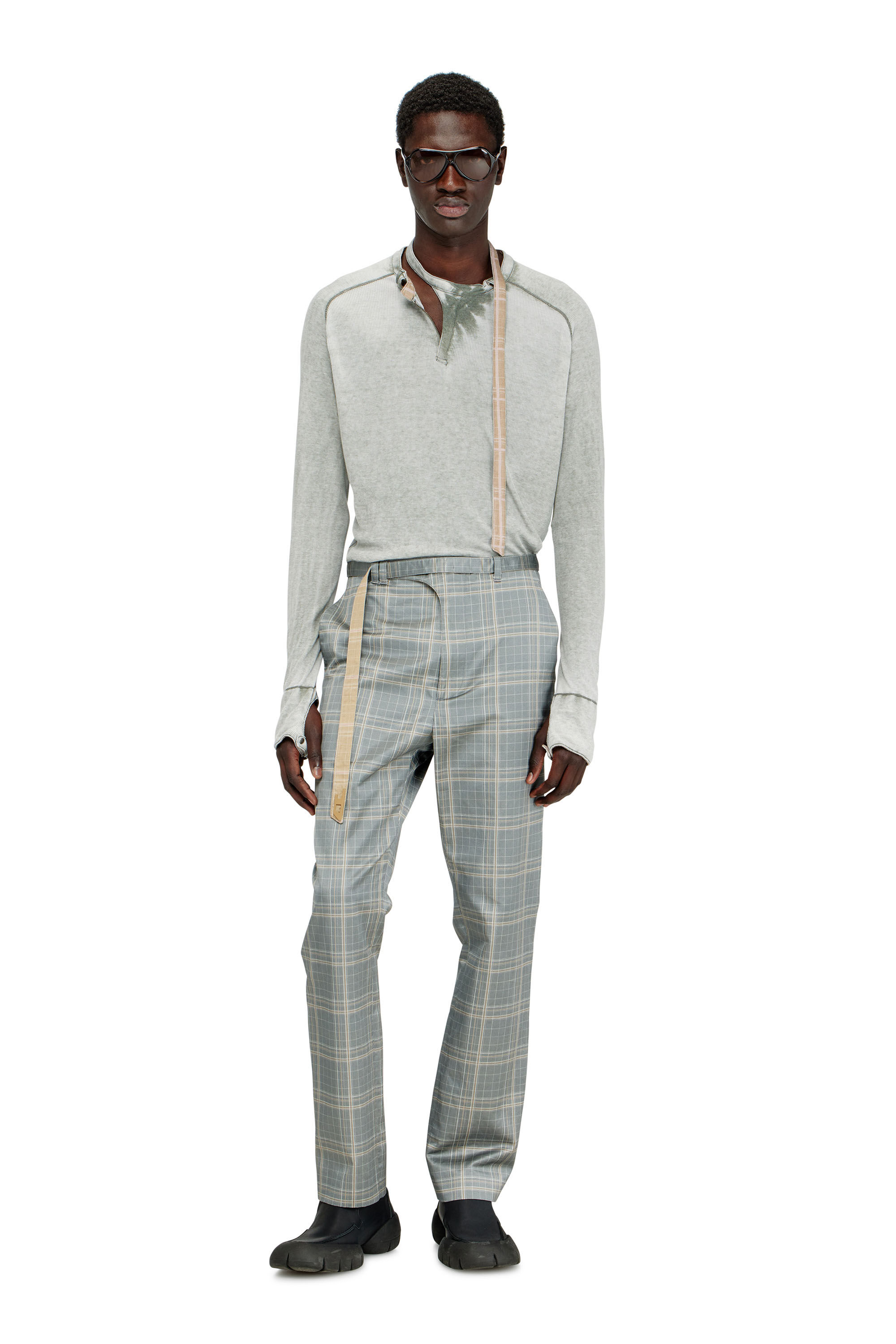 Diesel - T-GOHAN, Top en jersey c&ocirc;tel&eacute; avec bride biker au cou Homme in Gris - 1