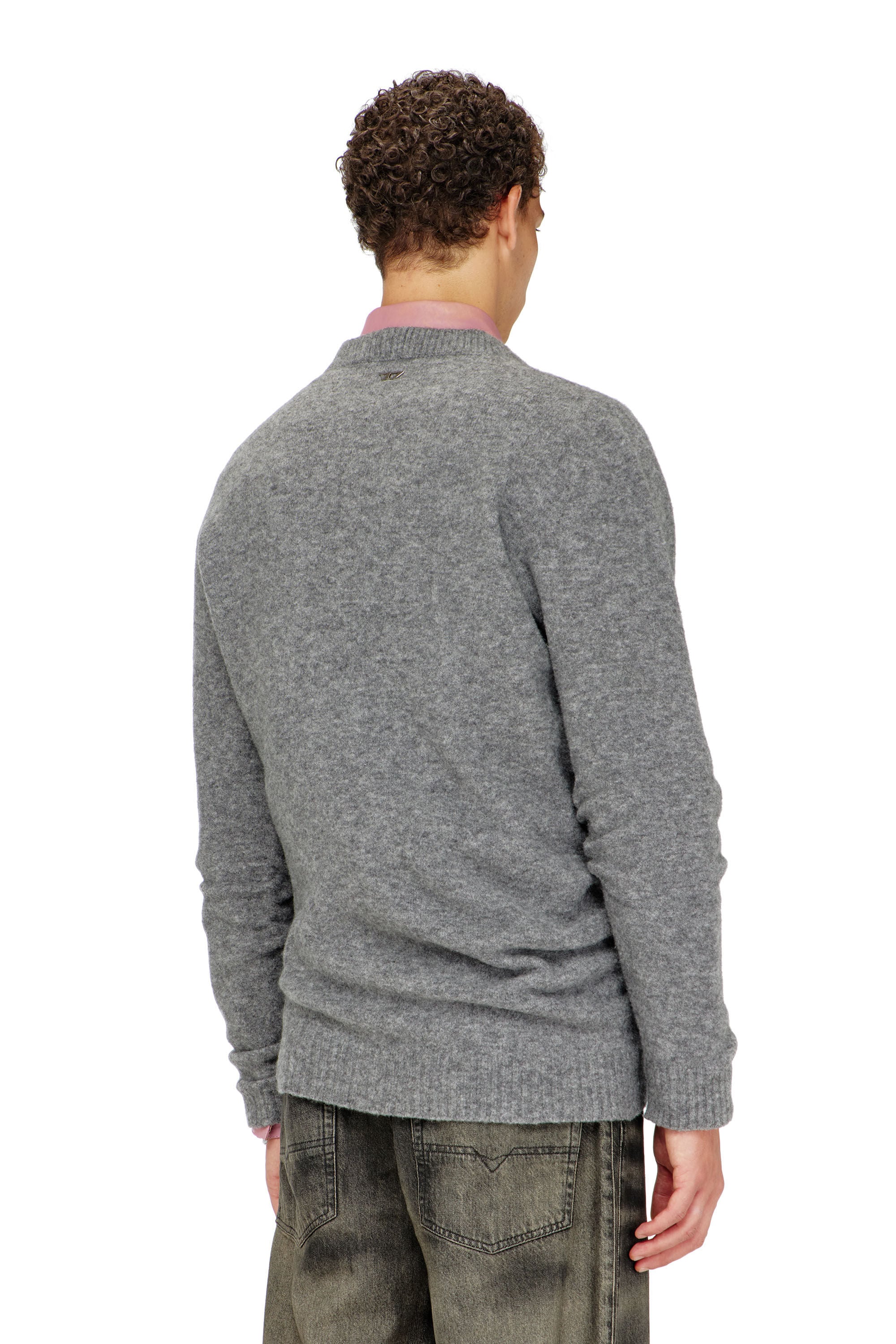 Diesel - K-ANDIE, Pull en maille foul&eacute;e froiss&eacute;e &agrave; col en V Homme in ToBeDefined - 3