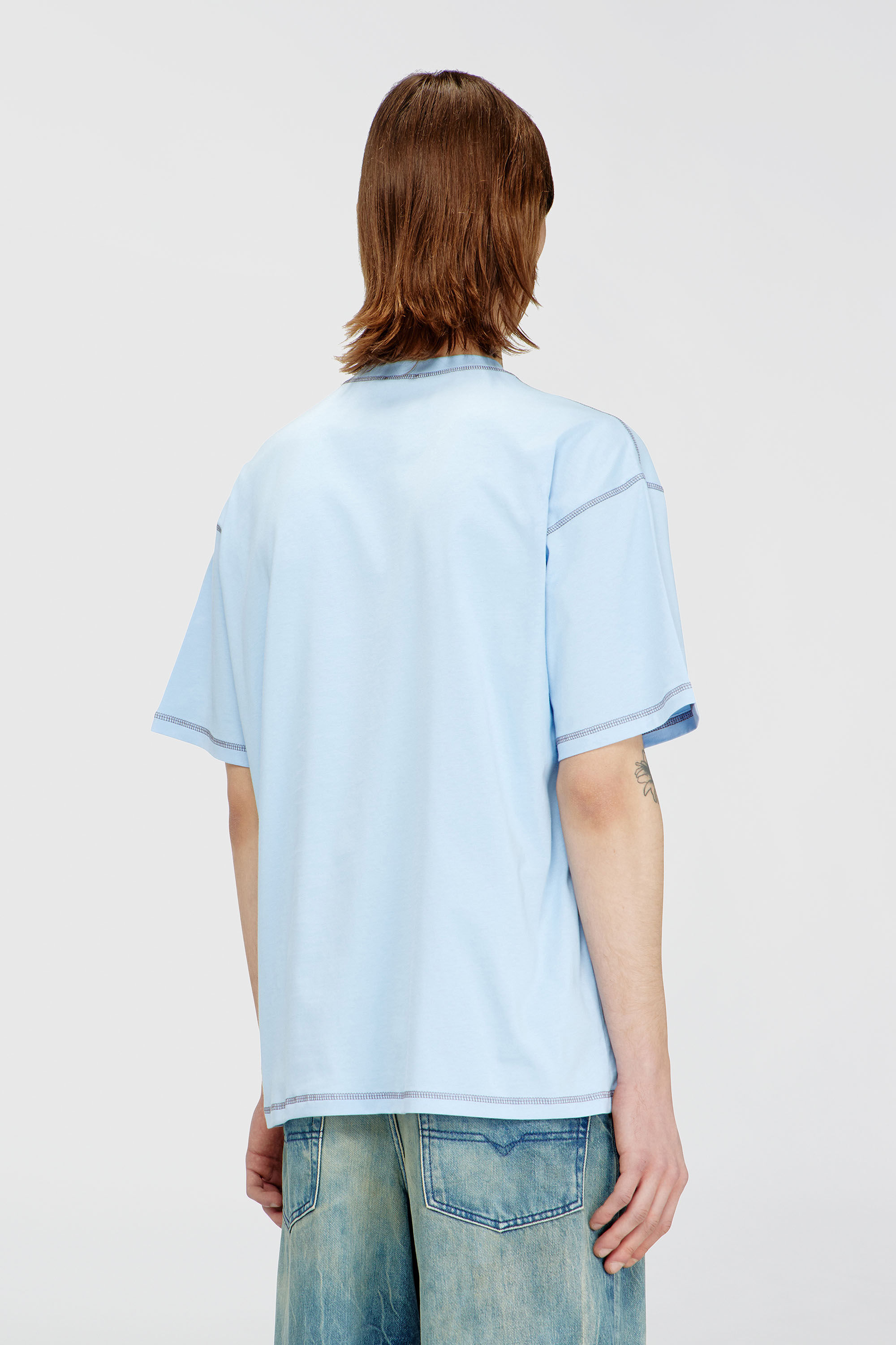 Diesel - T-BOXT-V11, T-shirt d&eacute;contract&eacute; avec imprim&eacute; effet aquatique Homme in Bleu - 4