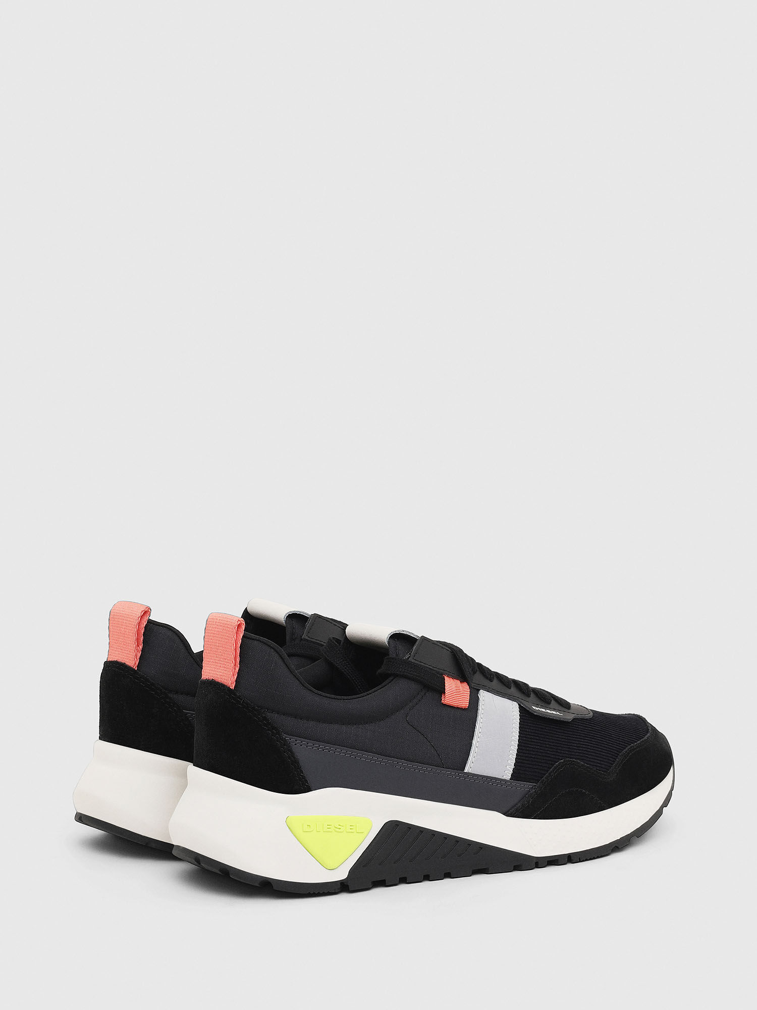 Diesel - S-KB LOW RUN, Sneakers en nylon indéchirable et cuir suédé Homme in Noir - 3