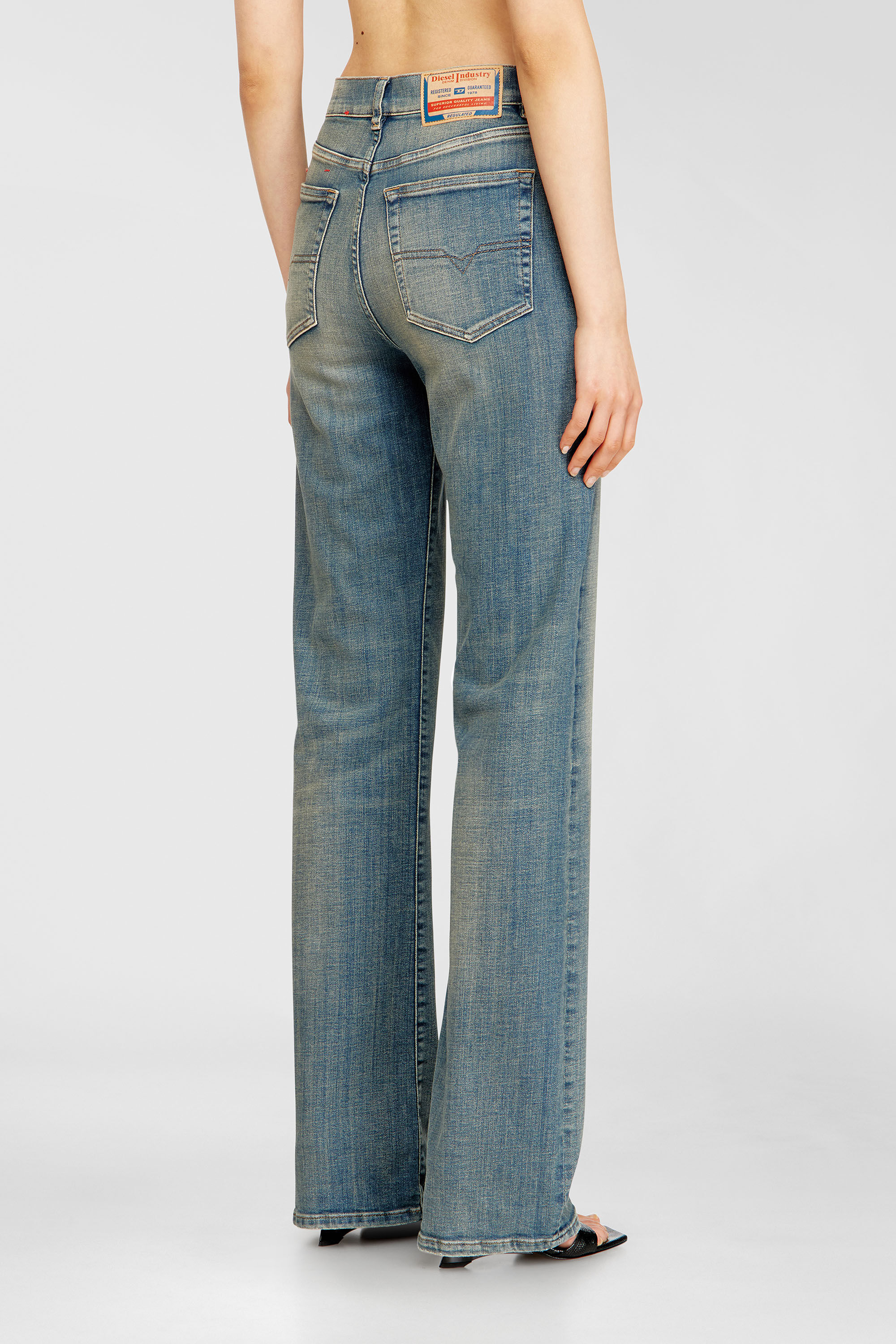Diesel - Regular Jeans 1971 D-Sent 09N32 Femme, Bleu moyen - Image 3