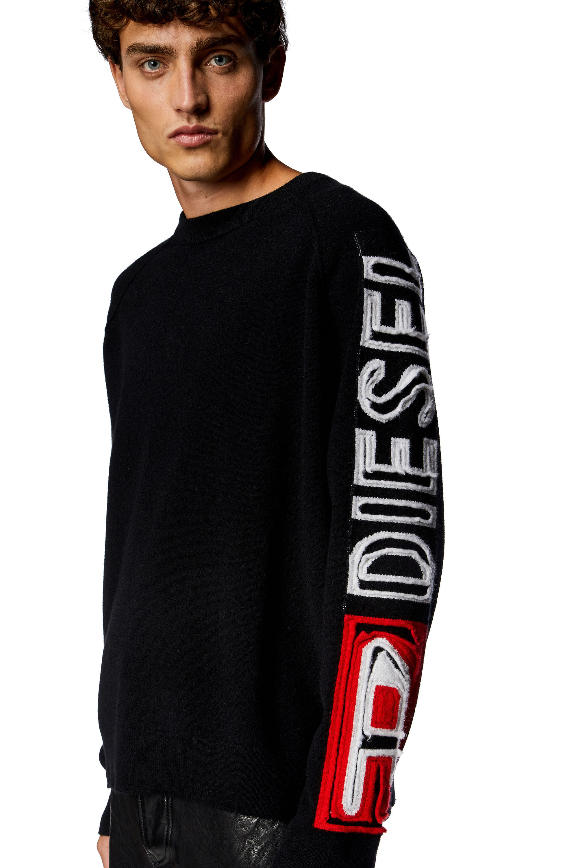 Diesel - K-SARIA-A, Pull avec logo intarsia effet peel-off Homme in Noir - 5