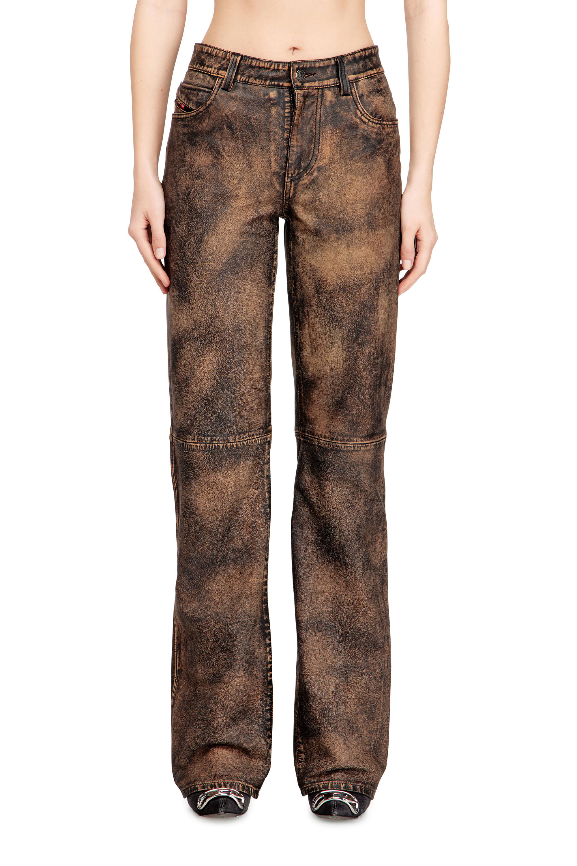 Diesel - L-YSA, Pantalon en cuir &agrave; coupe jean d&eacute;lav&eacute; Femme in ToBeDefined - 3