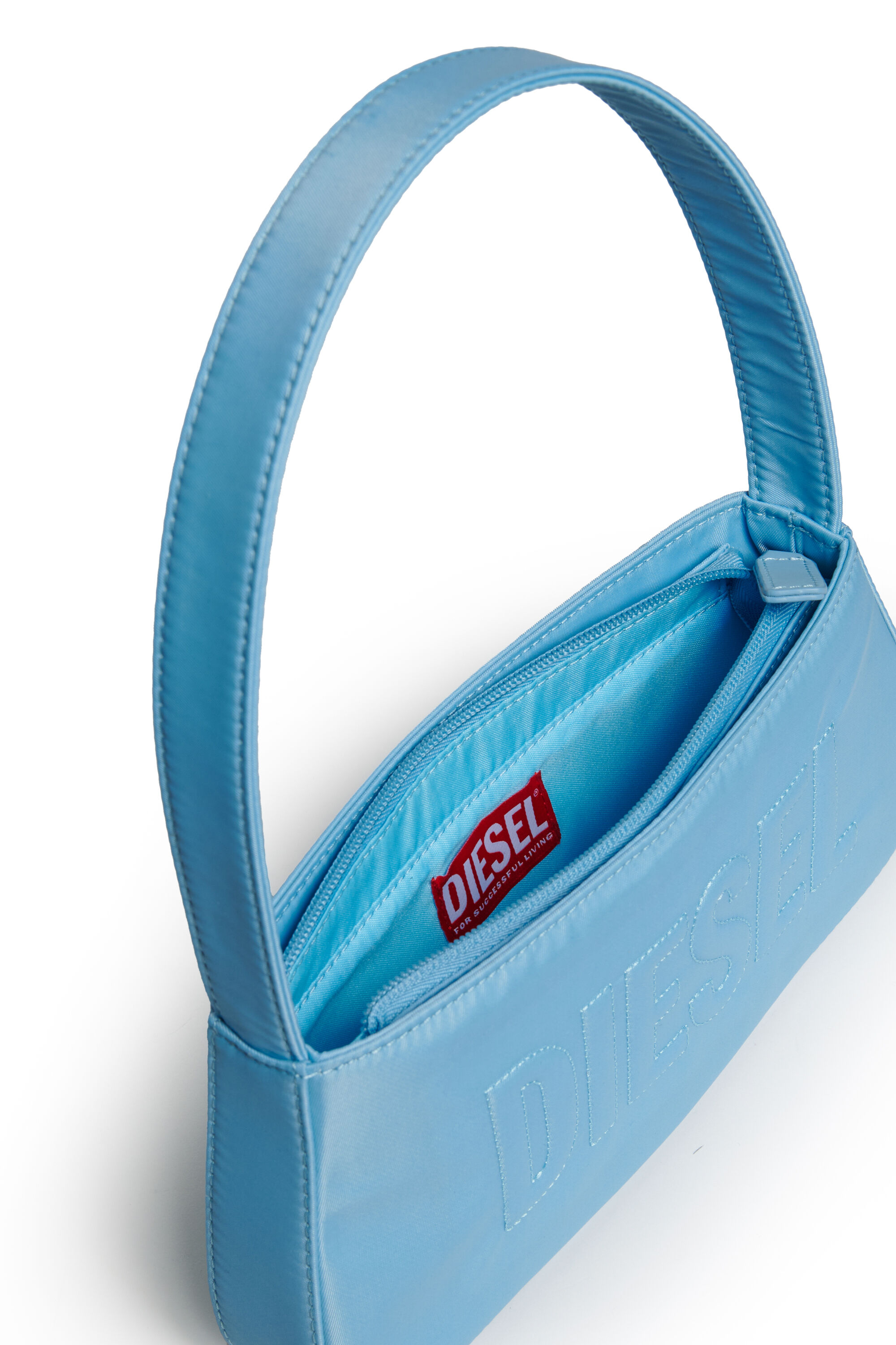 WDELIA, Bleu