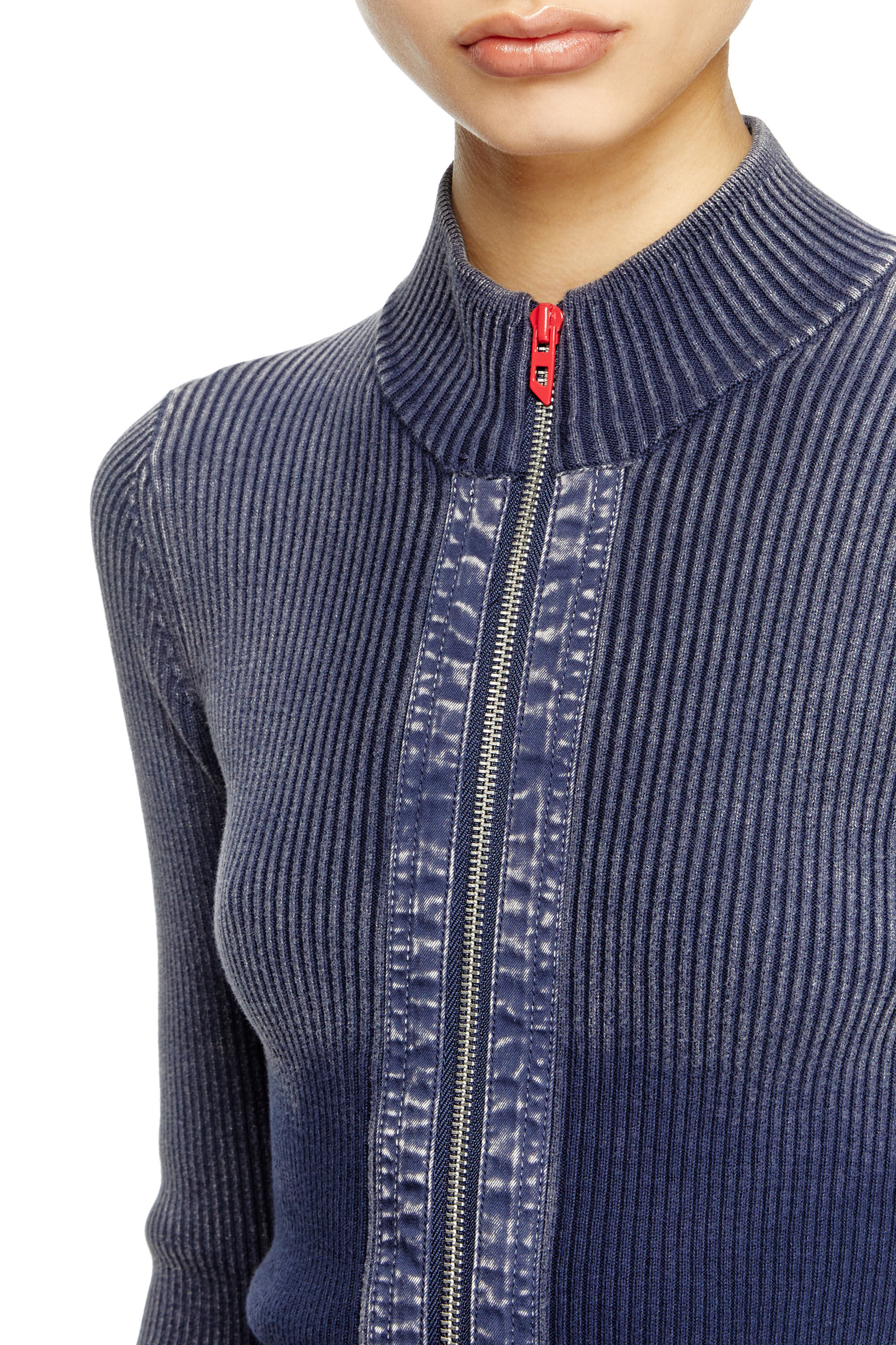 Diesel - M-MELISSA, Cardigan zippé avec poches cargo en denim Femme in Bleu - 4
