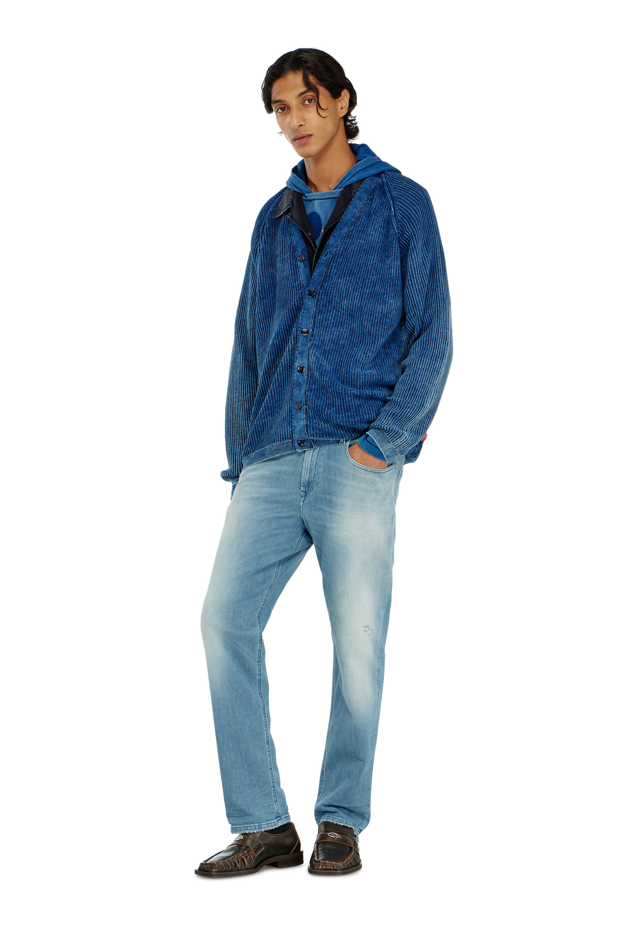 Diesel - Regular 2090 D-Veekley Joggjeans&reg; 09Q21 Homme, Bleu Clair - Image 1
