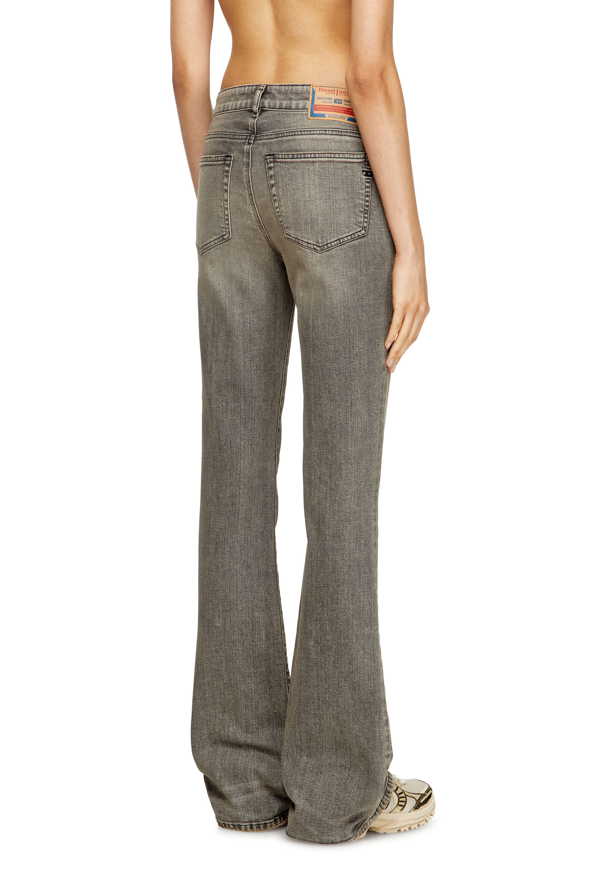 Diesel - Bootcut Jeans 1969 D-Ebbey 09L99 Femme, Gris - Image 4