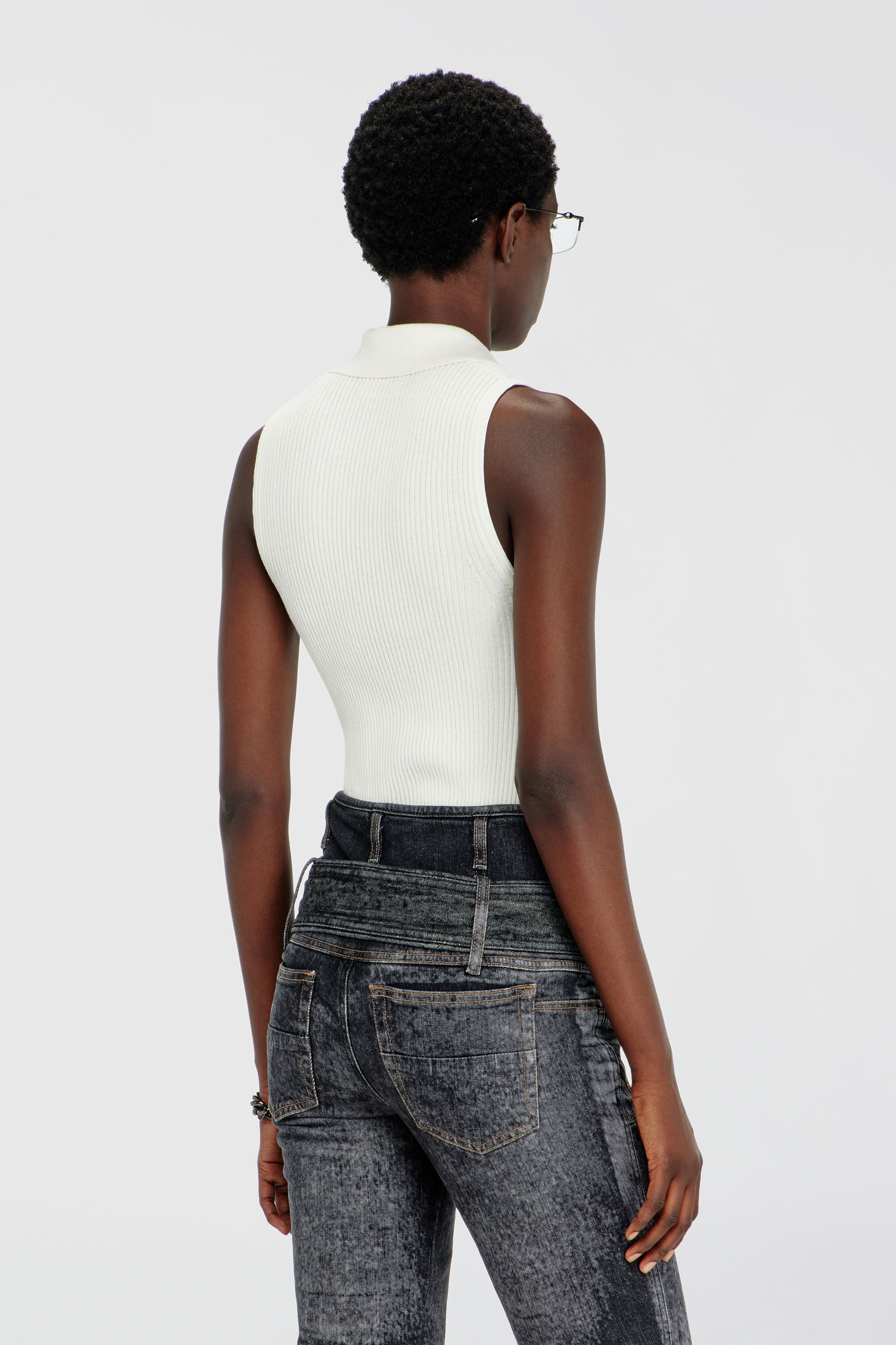 Diesel - M-LILITA, Polo sans manches en maille c&ocirc;tel&eacute;e, m&eacute;lange de soie Femme in Blanc - 4