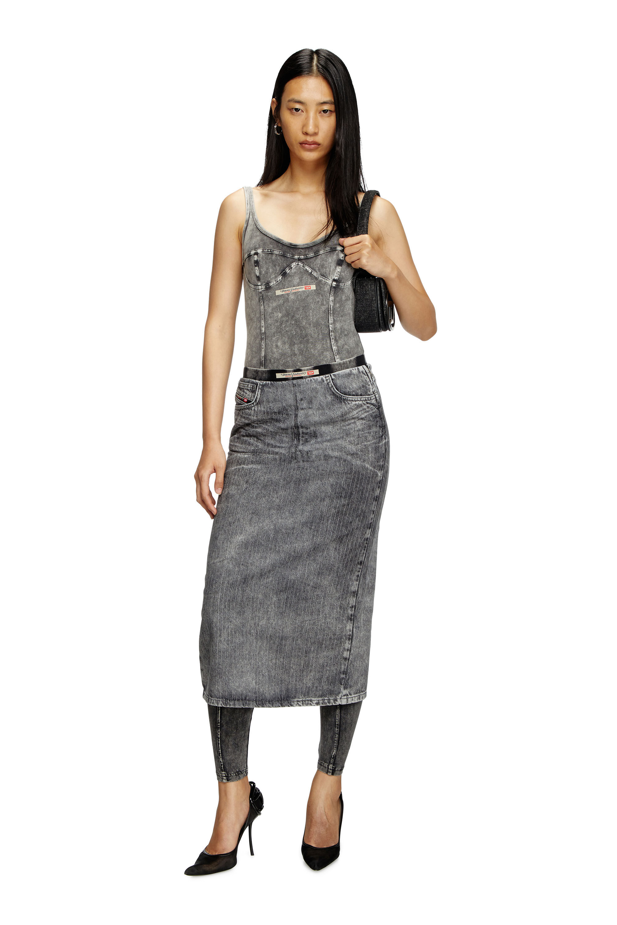 Diesel - DE-PRA-S4, Jupe midi en denim avec fines rayures Femme in Gris - 1
