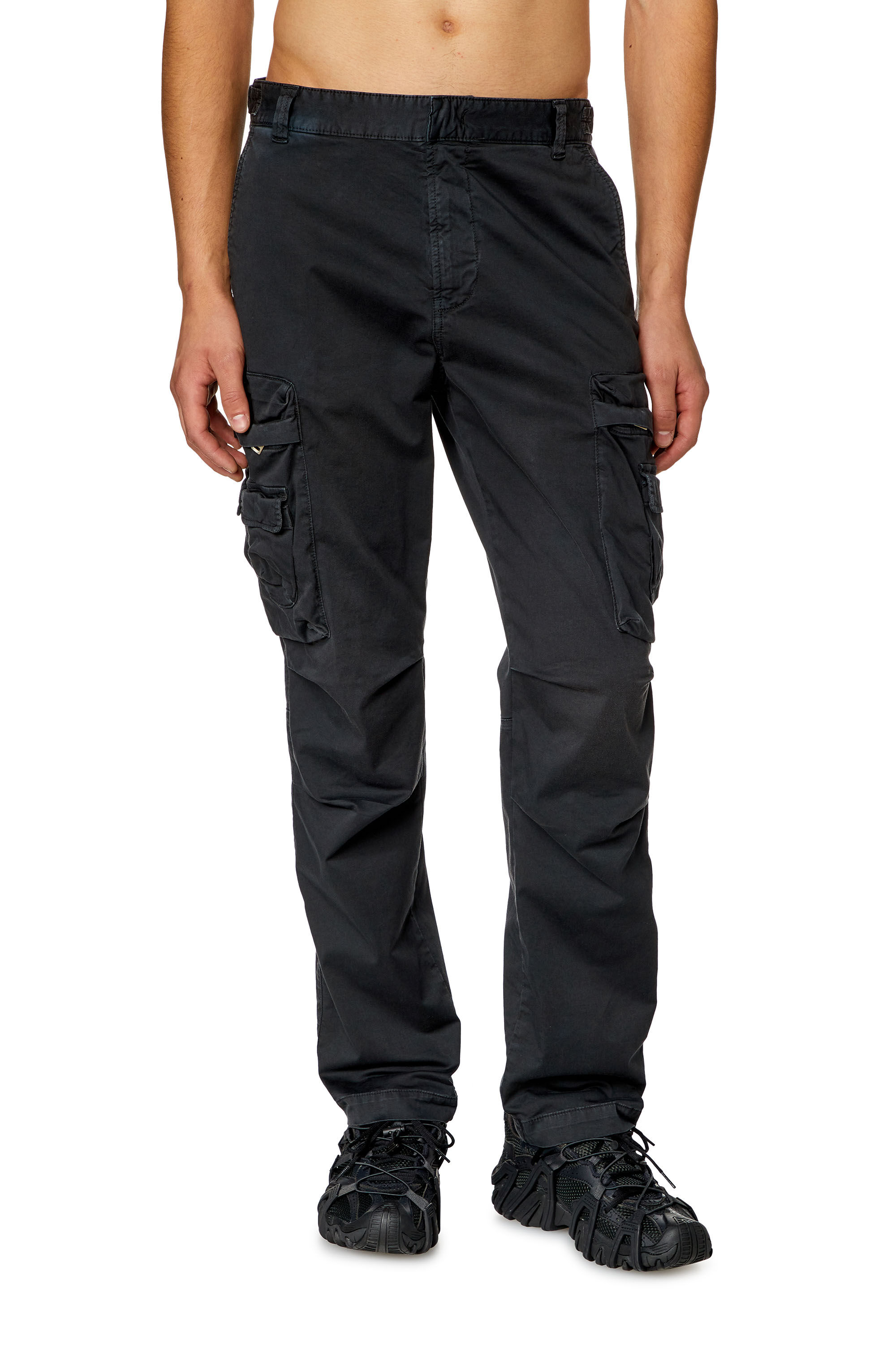 Diesel - P-ARGYM-NEW-A, Pantalon cargo délavé en coton stretch Homme in Noir - 2