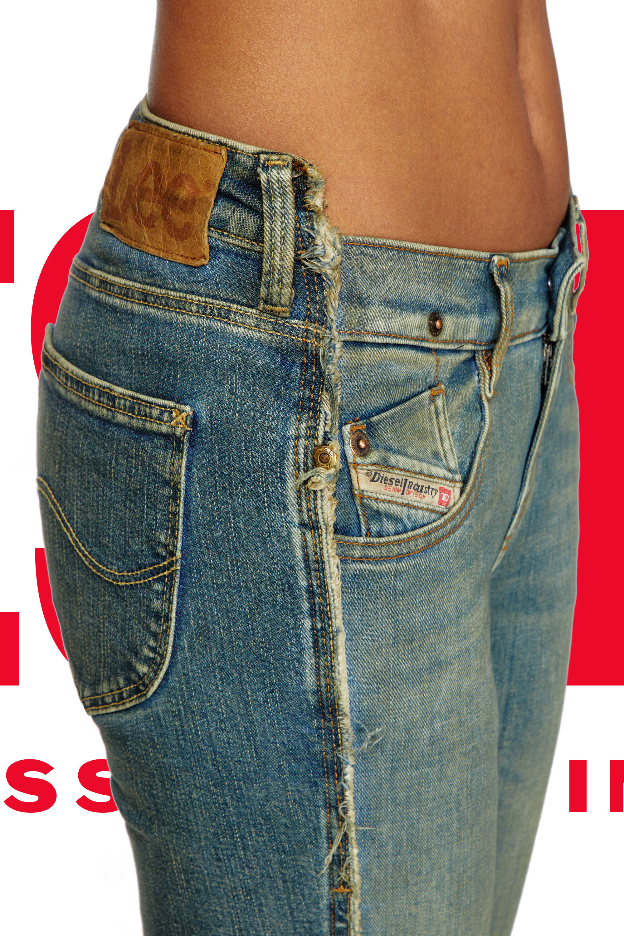 Diesel - Regular Jeans Dieseloves 01 09N01 Femme, Bleu Foncé - Image 2