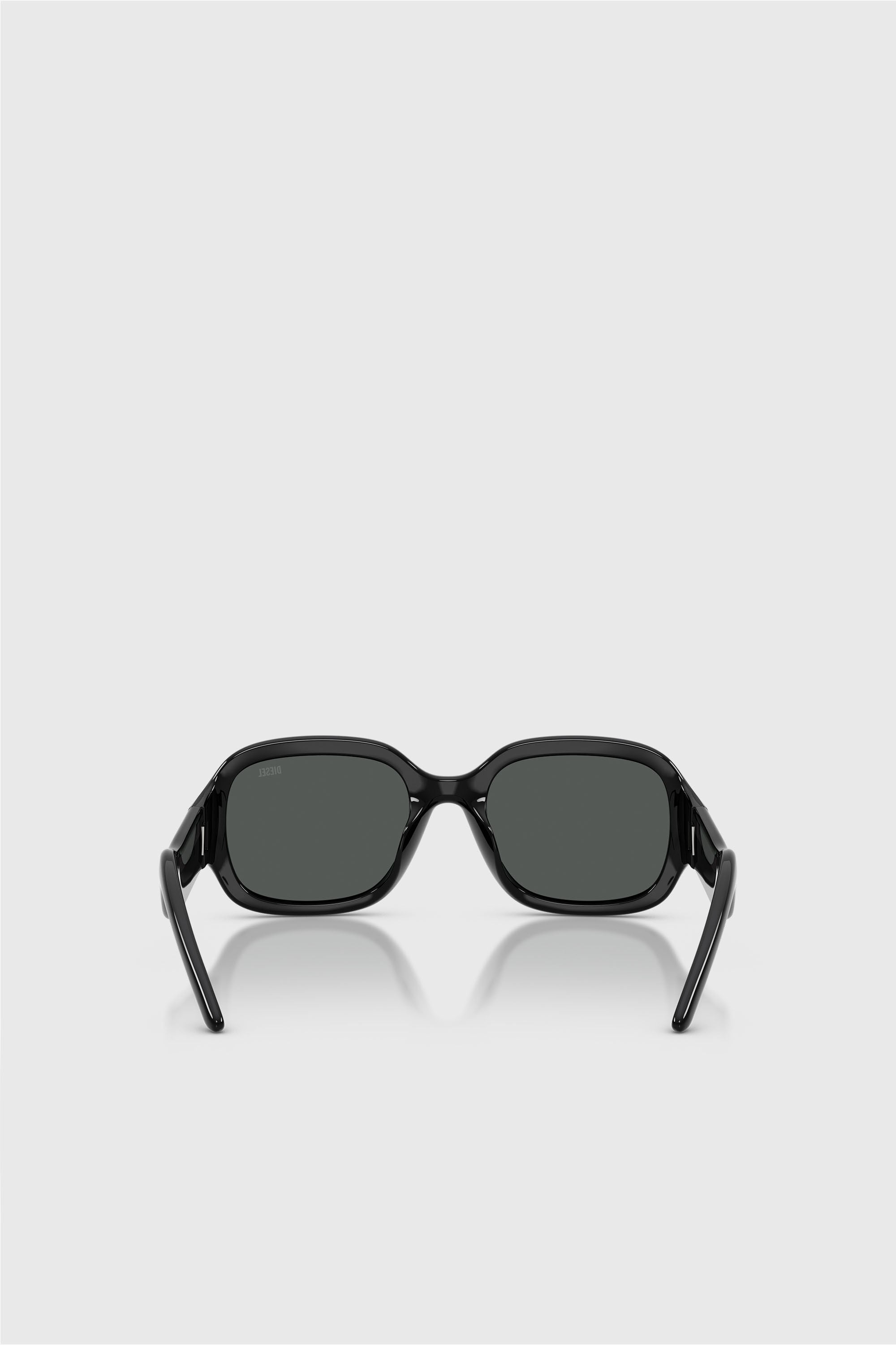 Diesel - 0DL3023U, Unisex's Pillow Sunglasses in Black - 4