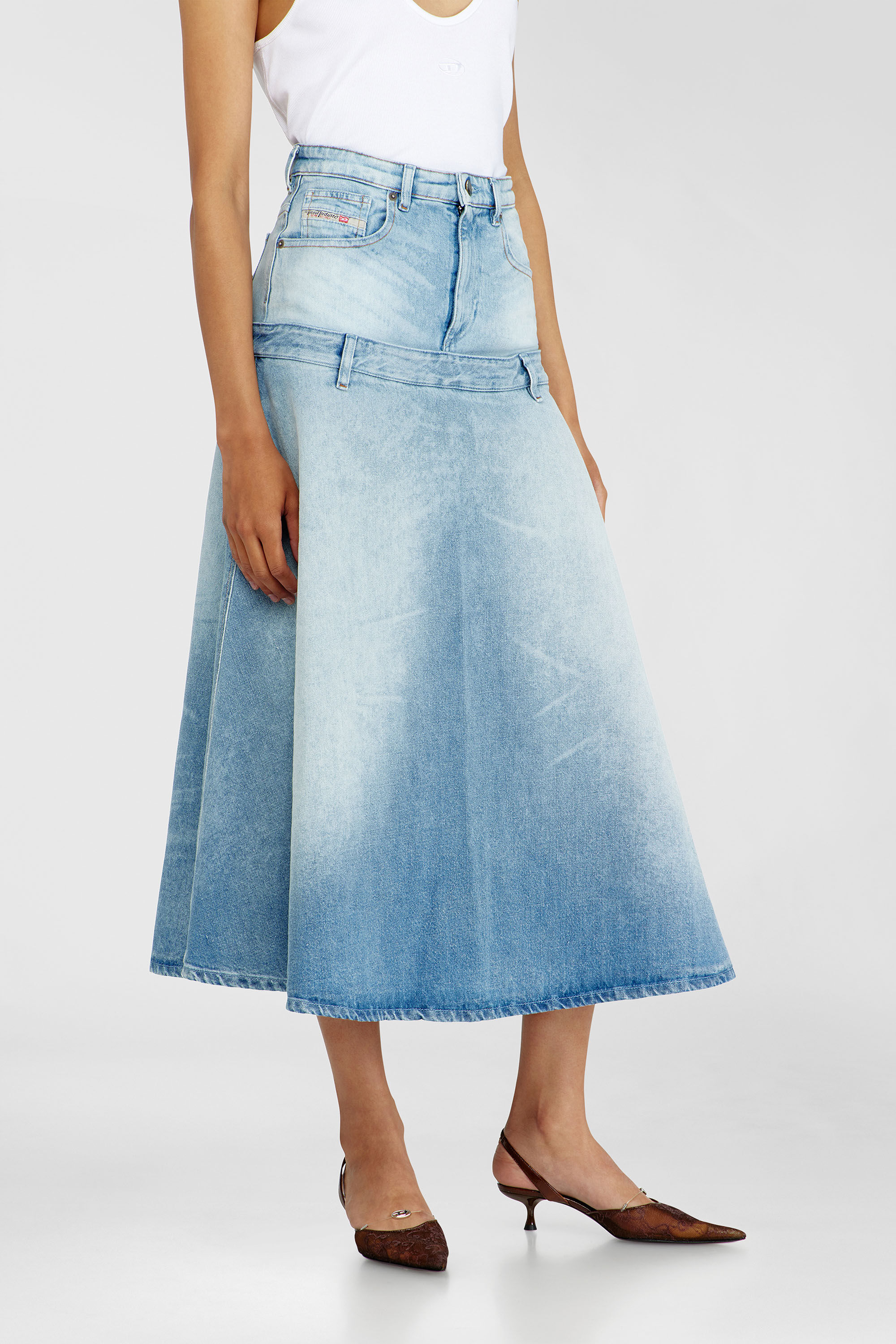 Diesel - DE-VORYA-S, Jupe en denim &agrave; design superpos&eacute; Femme in Bleu - 5