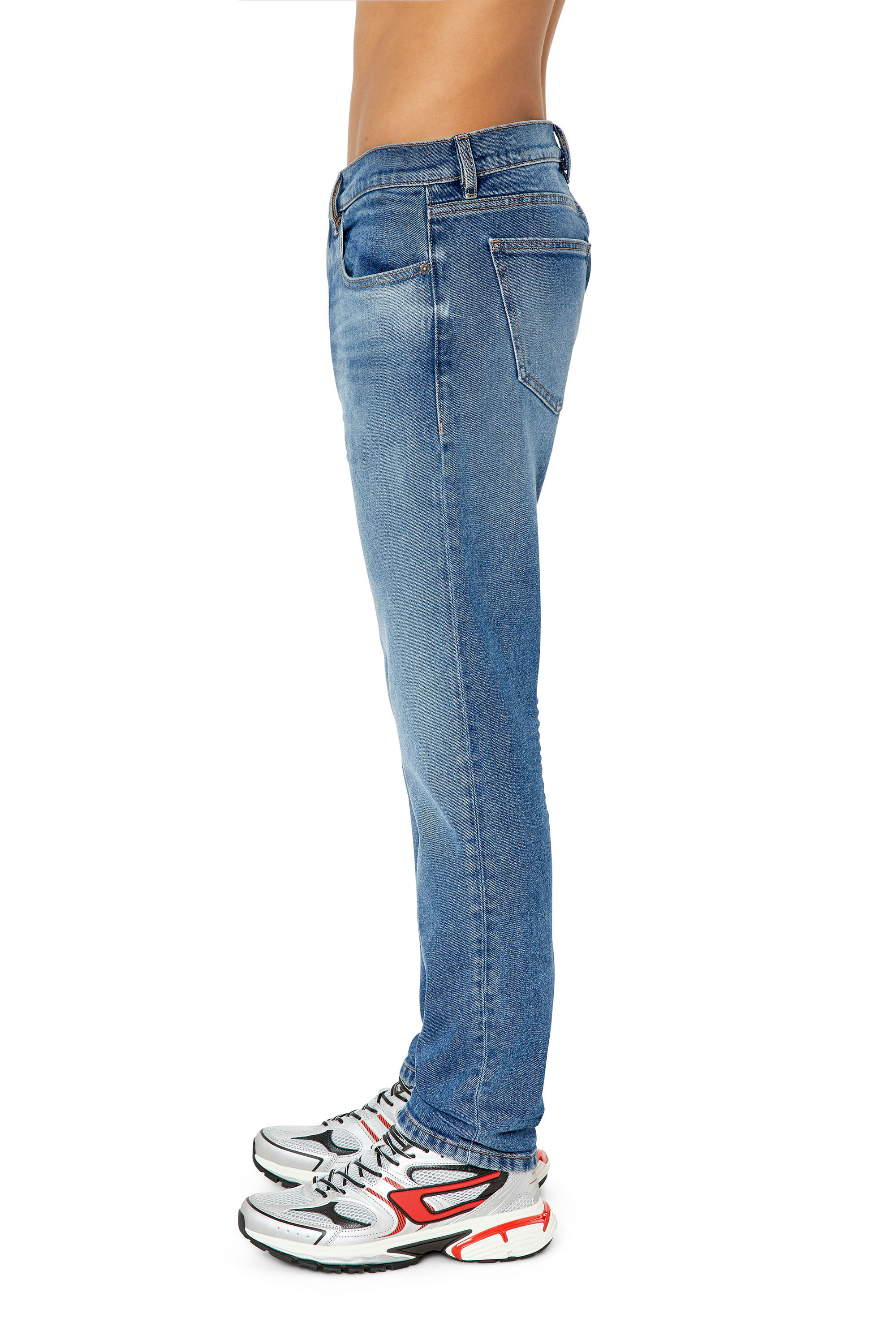 Diesel - 2019 D-Strukt 0NFAJ Slim Jeans, Bleu moyen - Image 5