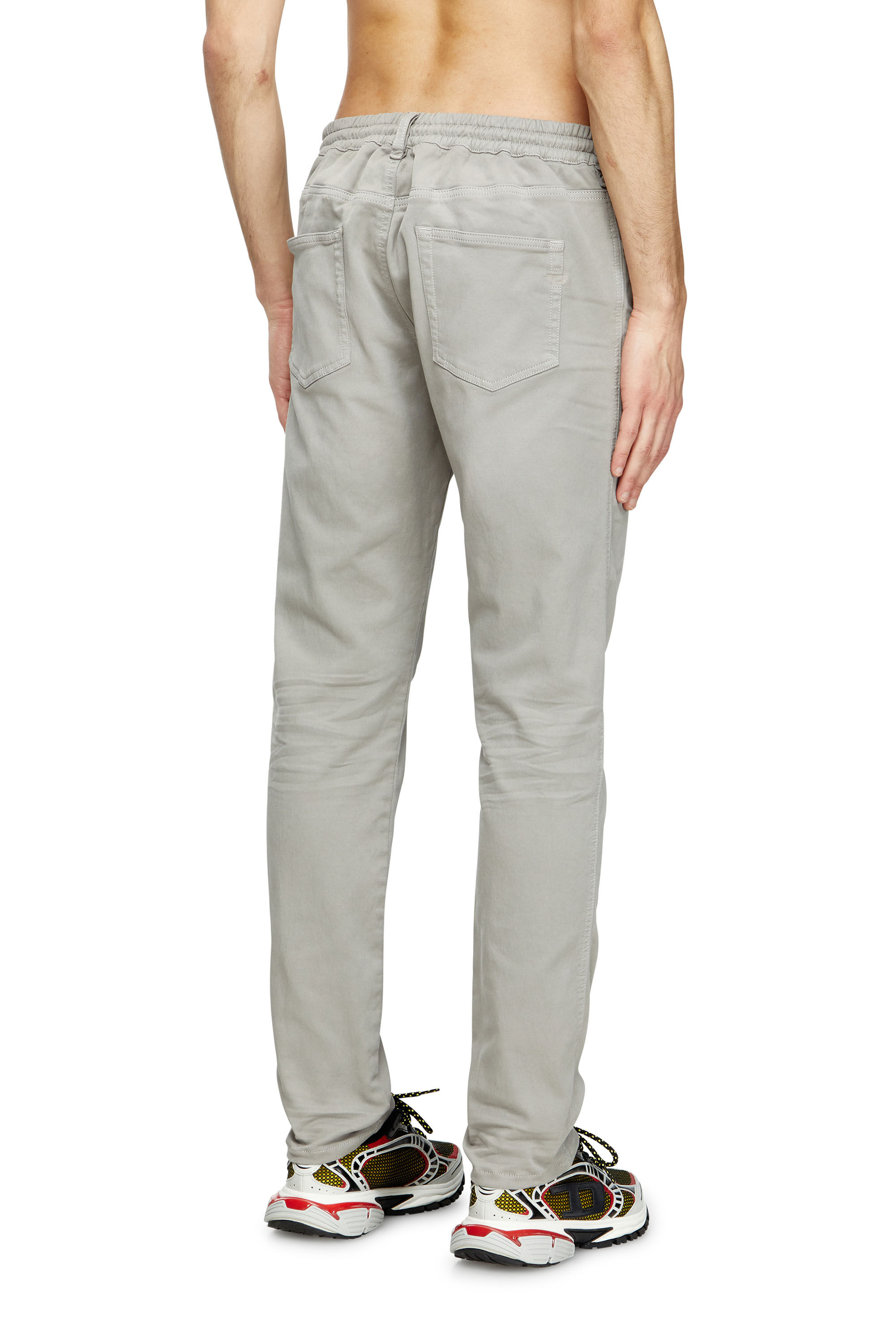 Diesel - Slim 2060 D-Strukt Joggjeans® 0670M Homme, Gris - Image 3