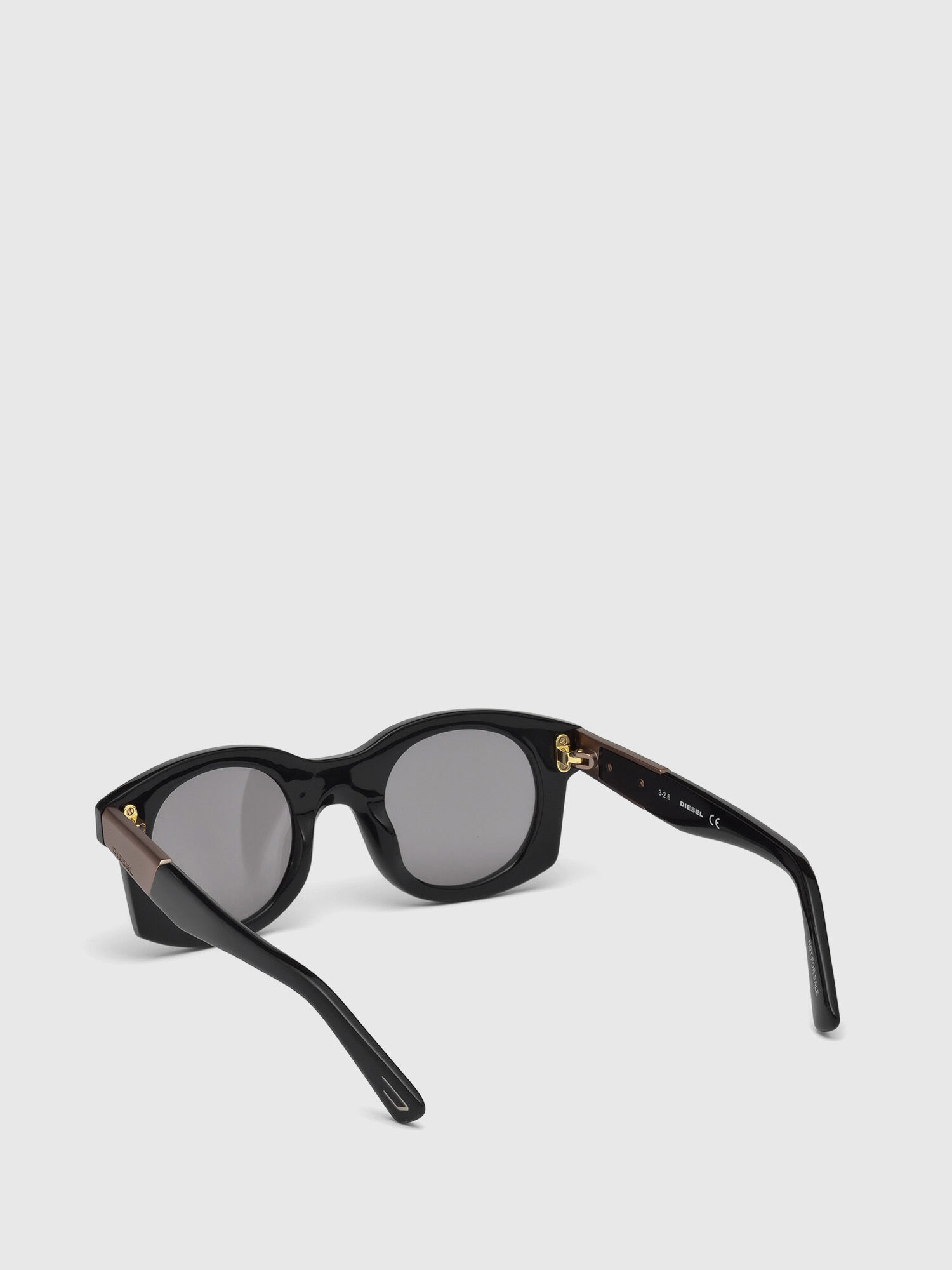 DL0226, Noir
