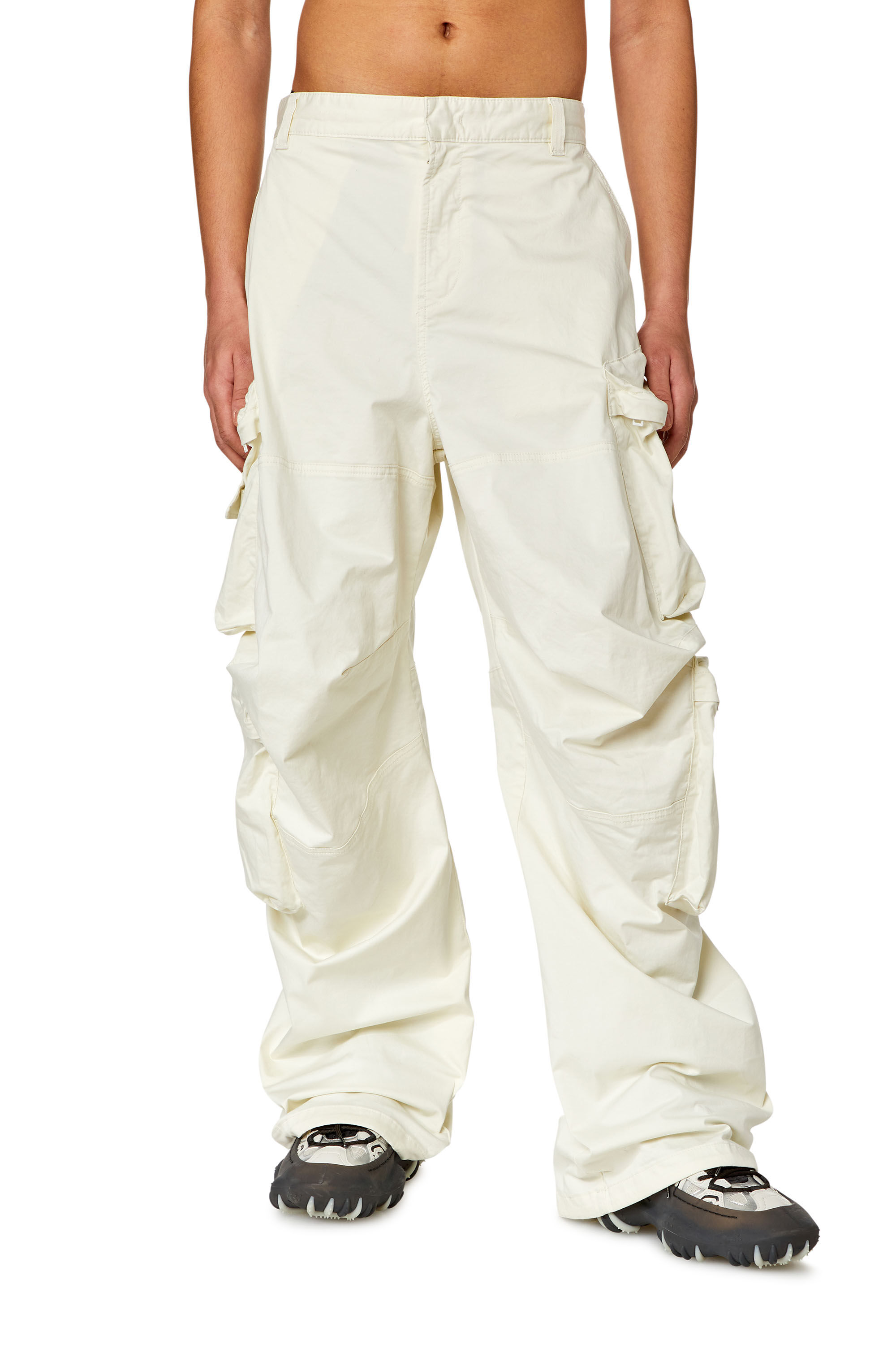 Diesel - P-HUGES-NEW, Pantalon cargo en satin de coton stretch Homme in Blanc - 3